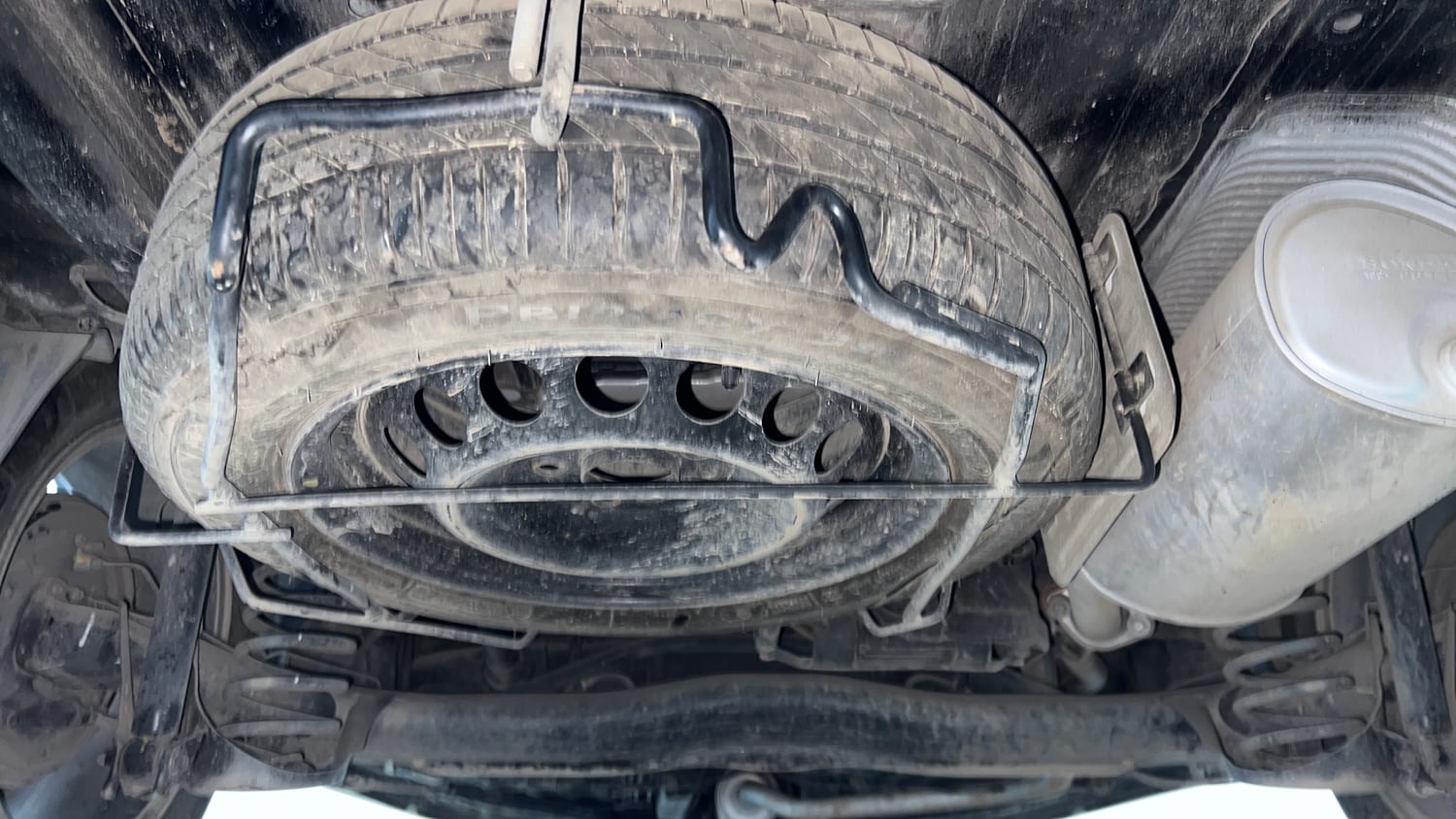 Used 2016 Honda BR-V V CVT Petrol Petrol Automatic tyres SPARE TYRE VIEW