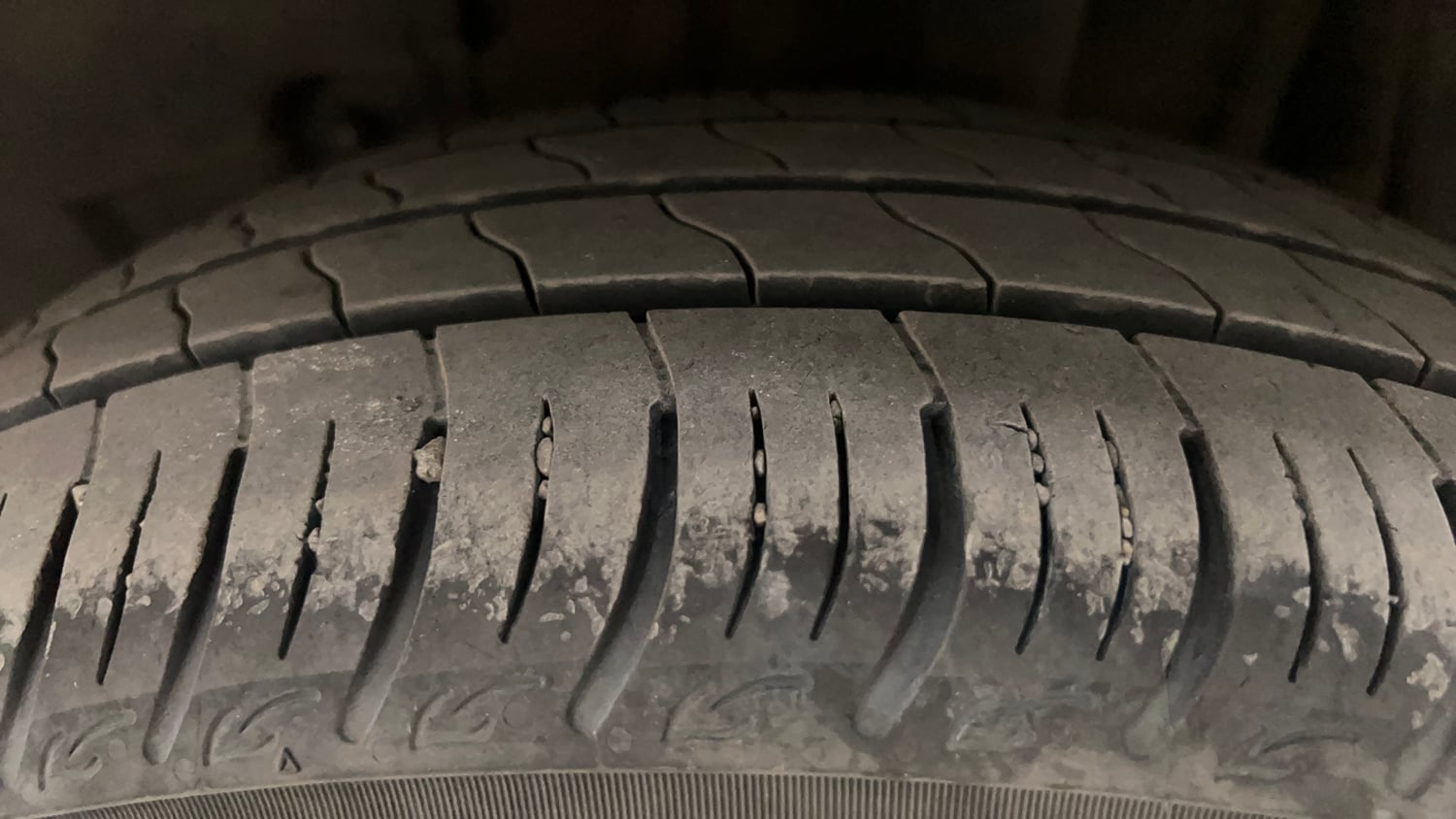 Used 2025 Tata Tigor XZA Plus iCNG Cng Automatic tyres LEFT REAR TYRE TREAD VIEW