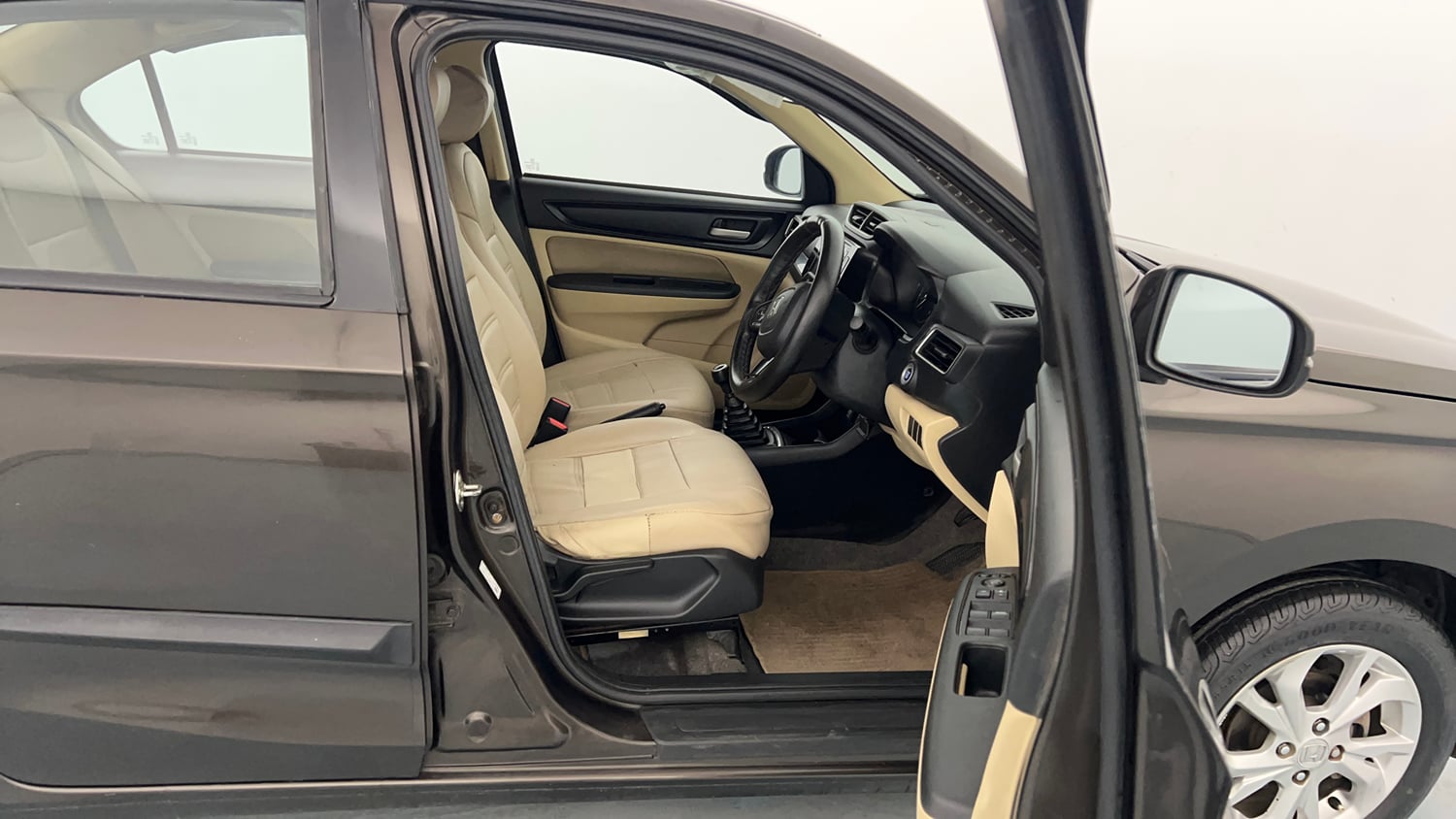 Used 2020 Honda Amaze 1.2 VX MT Petrol Petrol Manual interior RIGHT SIDE FRONT DOOR CABIN VIEW