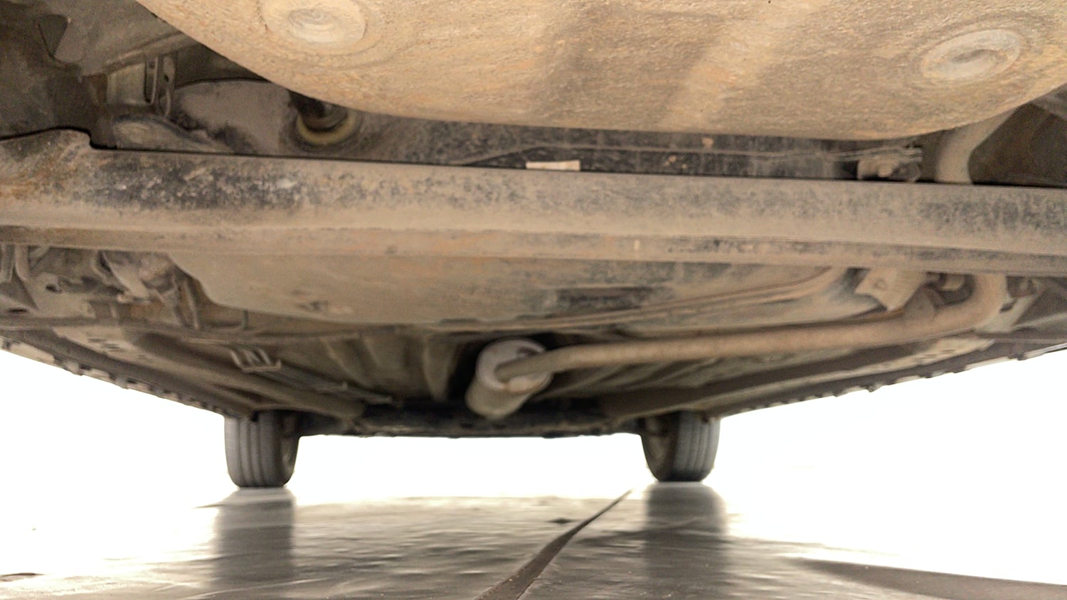 Used 2019 Maruti Suzuki Ignis Zeta 1.2 AMT Petrol Automatic extra REAR UNDERBODY VIEW (TAKEN FROM REAR)