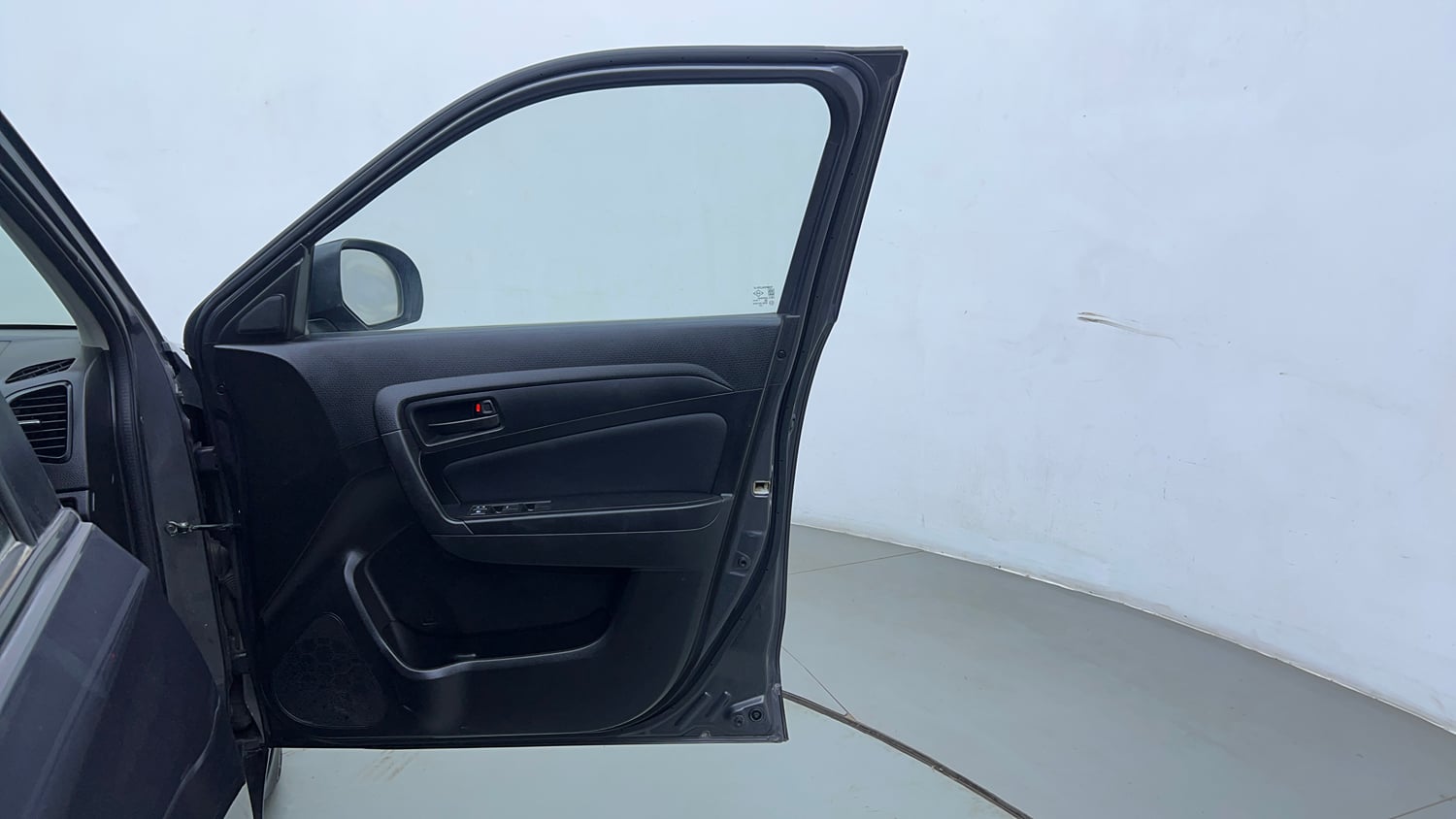Used 2022 maruti-suzuki Vitara Brezza VXi Petrol Manual interior RIGHT FRONT DOOR OPEN VIEW
