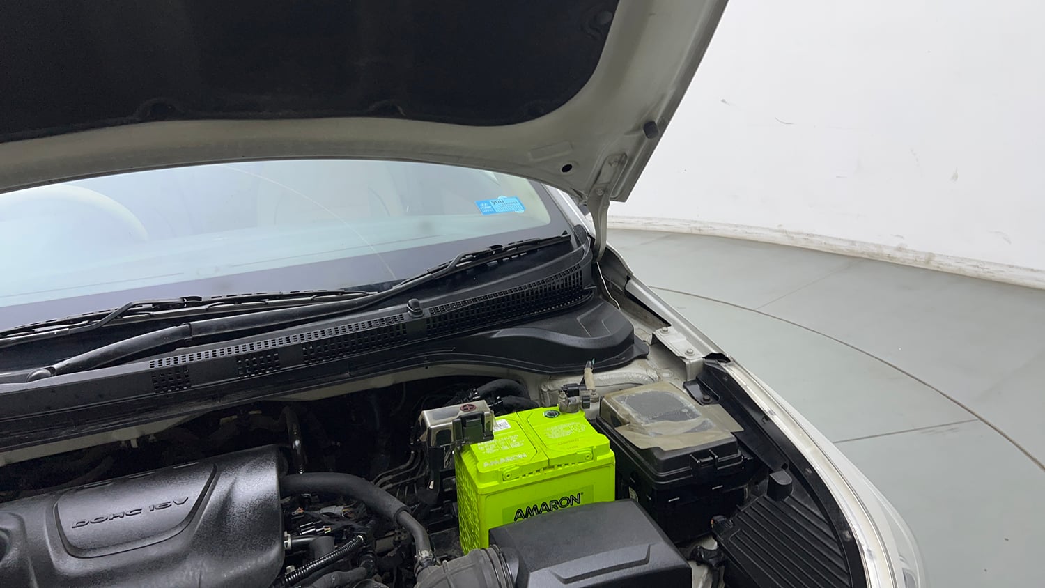 Used 2018 Hyundai Verna SX 1.6 VTVT Petrol Manual engine ENGINE LEFT SIDE HINGE & APRON VIEW