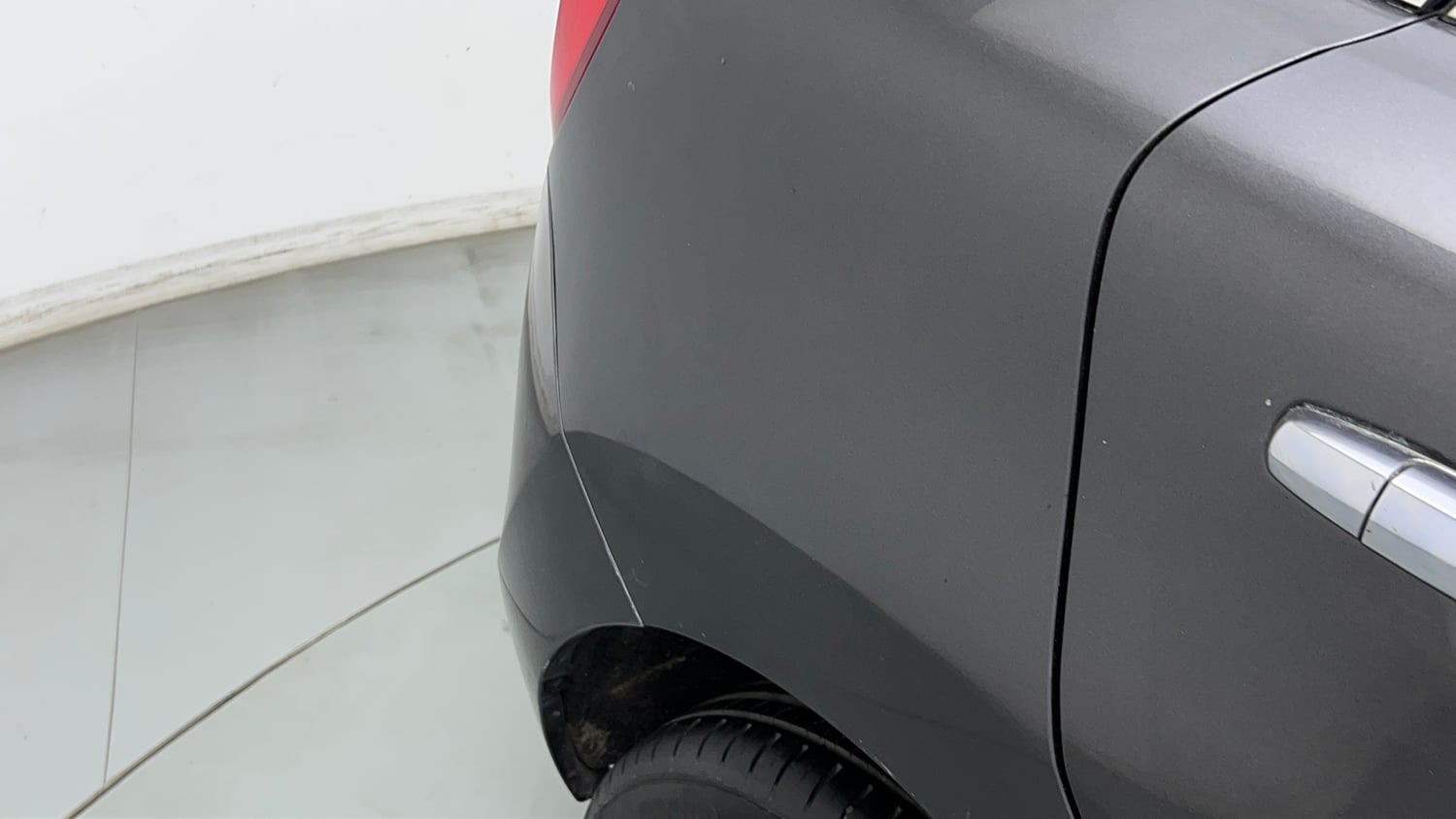 Used 2018 Maruti Suzuki Baleno Zeta 1.2 AT Petrol Automatic dents MINOR SCRATCH
