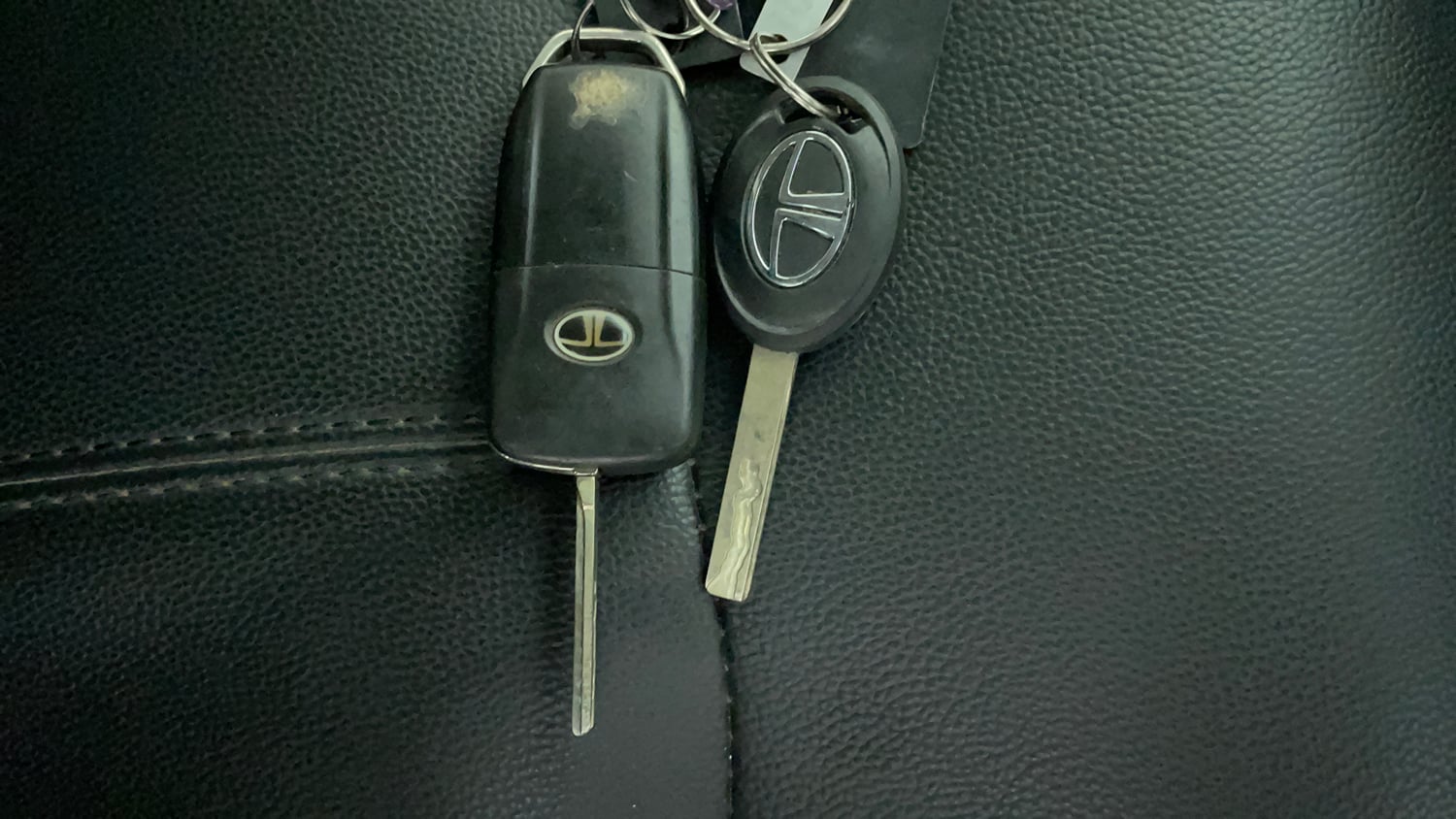 Used 2021 Tata Nexon XZ Petrol Manual extra CAR KEY VIEW