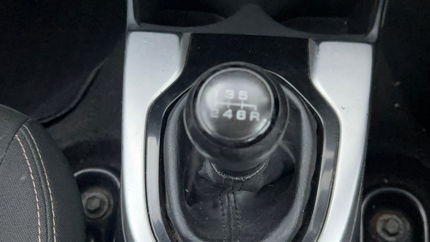 Used 2019 Honda WR-V VX MT Diesel Diesel Manual interior GEAR  KNOB VIEW
