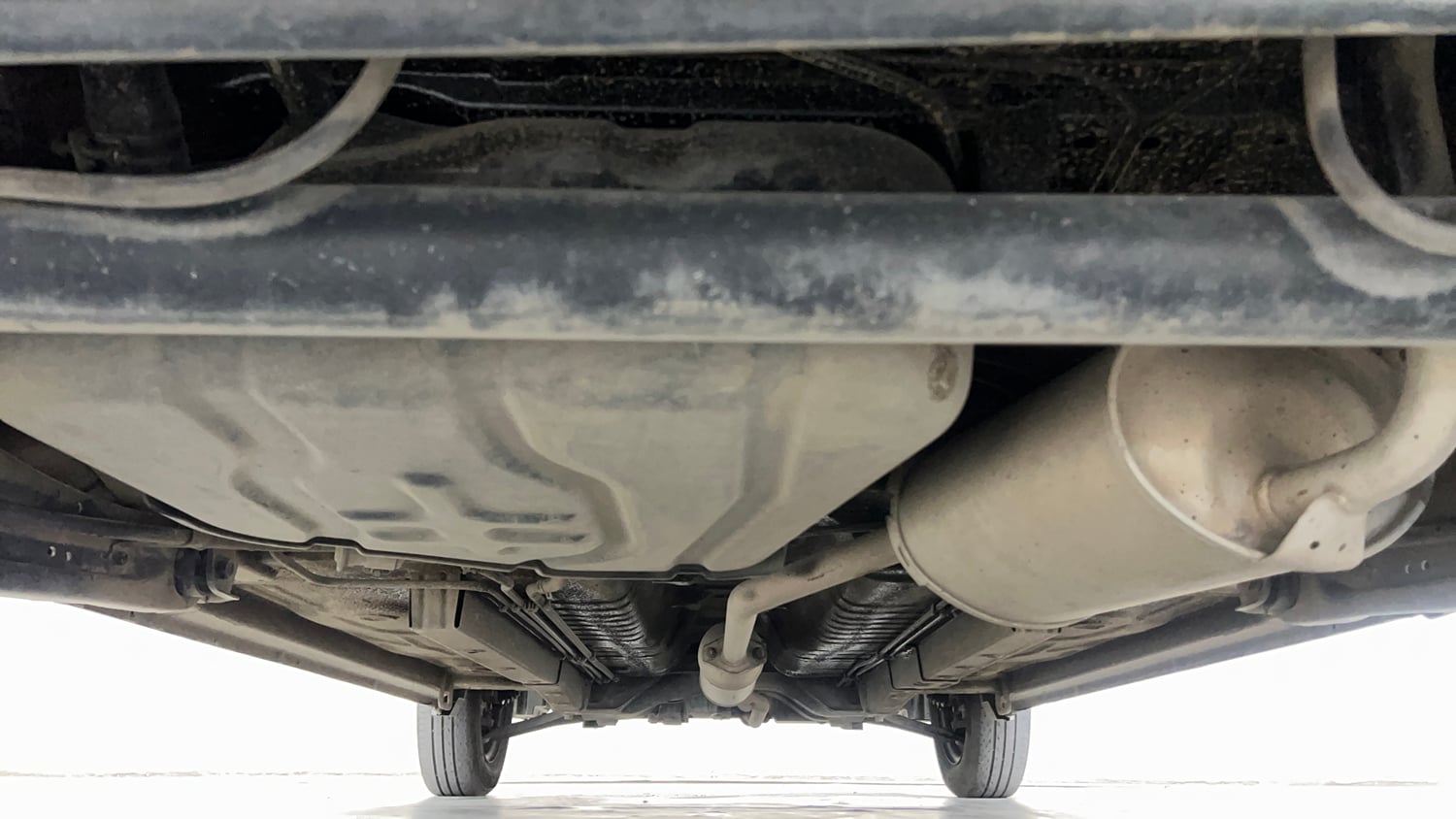 Used 2014 Maruti Suzuki Wagon R LXI CNG Cng Manual extra REAR UNDERBODY VIEW (TAKEN FROM REAR)