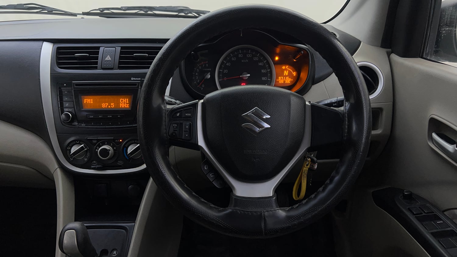 Used 2015 Maruti Suzuki Celerio ZXi AMT Petrol Automatic top_features Steering mounted controls
