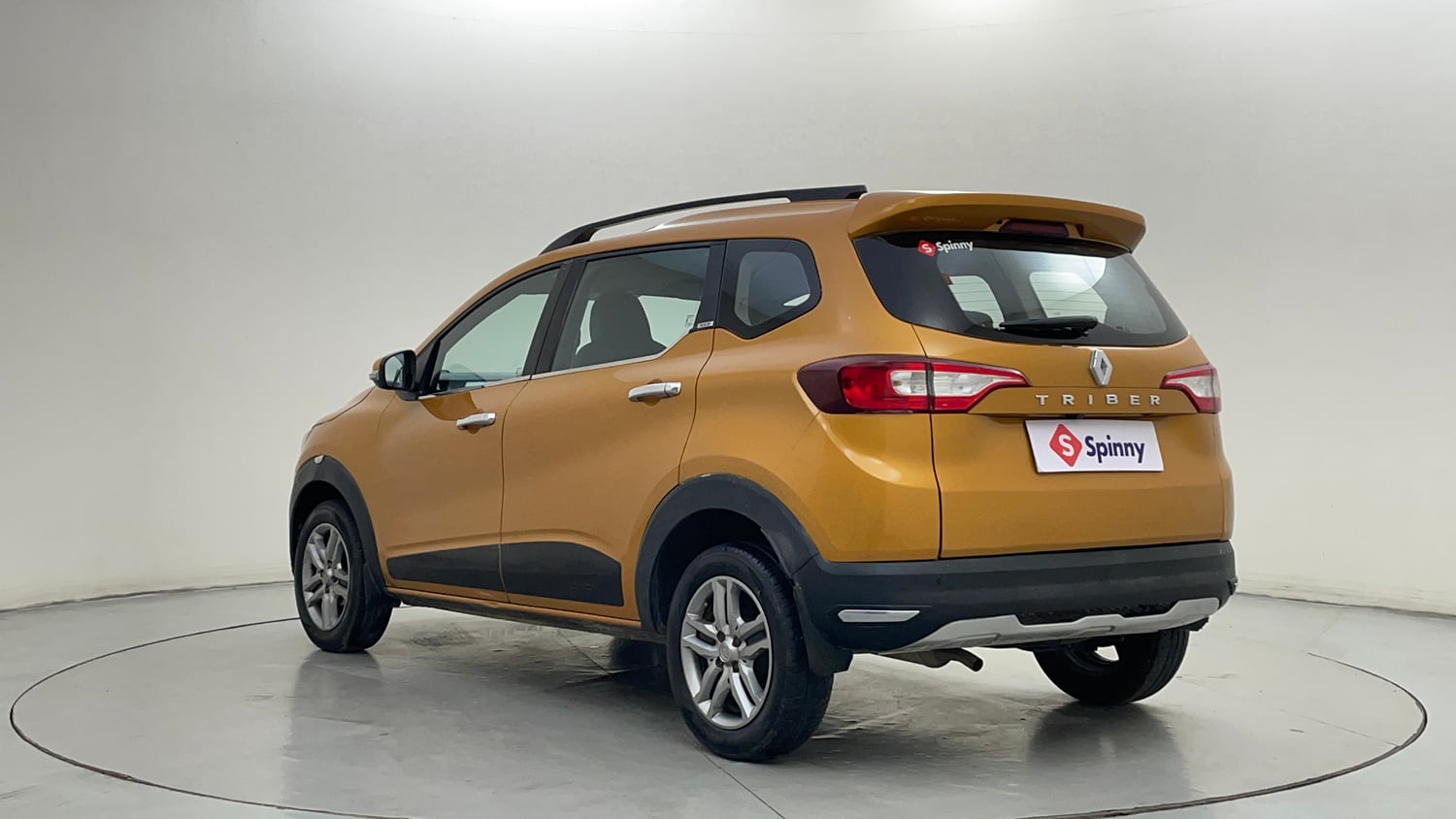 Used 2020 Renault Triber RXZ EASY-R AMT Petrol Automatic exterior LEFT REAR CORNER VIEW