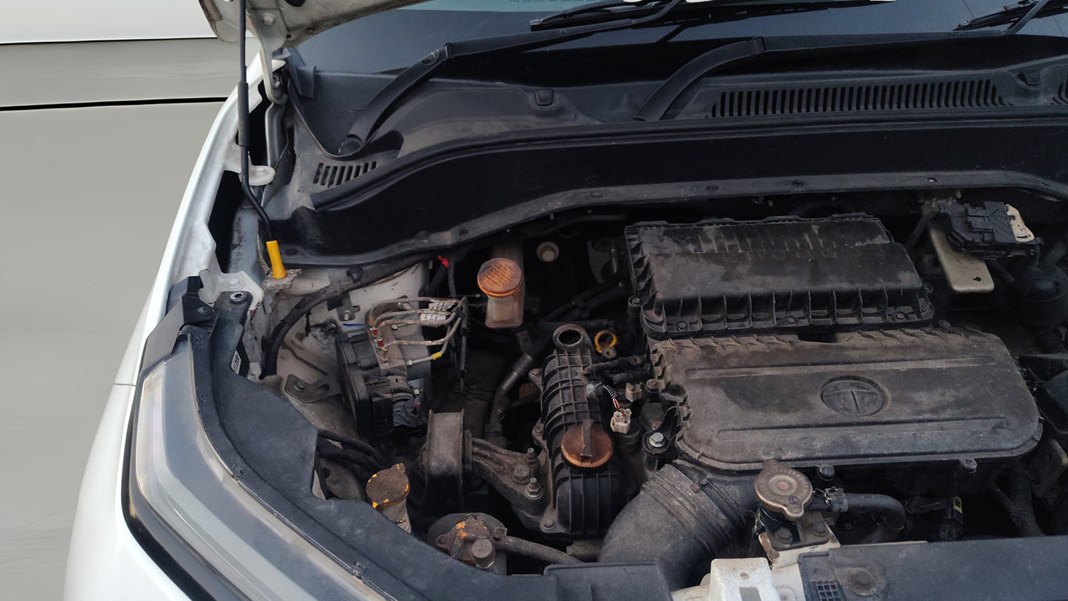 Used 2022 Tata Punch Pure MT Petrol Manual engine ENGINE RIGHT SIDE VIEW