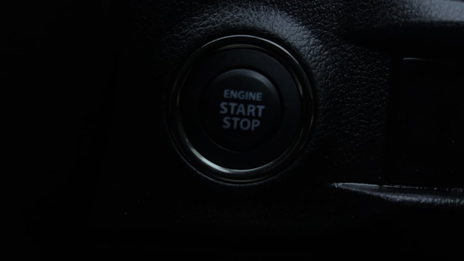 Used 2022 maruti-suzuki Vitara Brezza VXi Petrol Manual top_features Keyless start