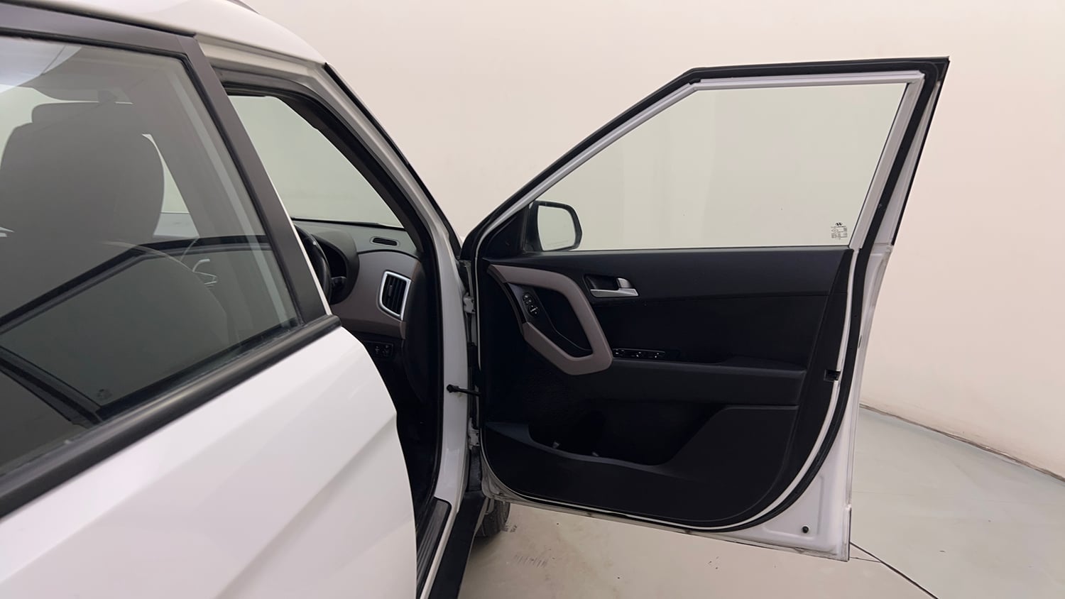 Used 2018 Hyundai Creta SX 1.6 AT Petrol Petrol Automatic interior RIGHT FRONT DOOR OPEN VIEW