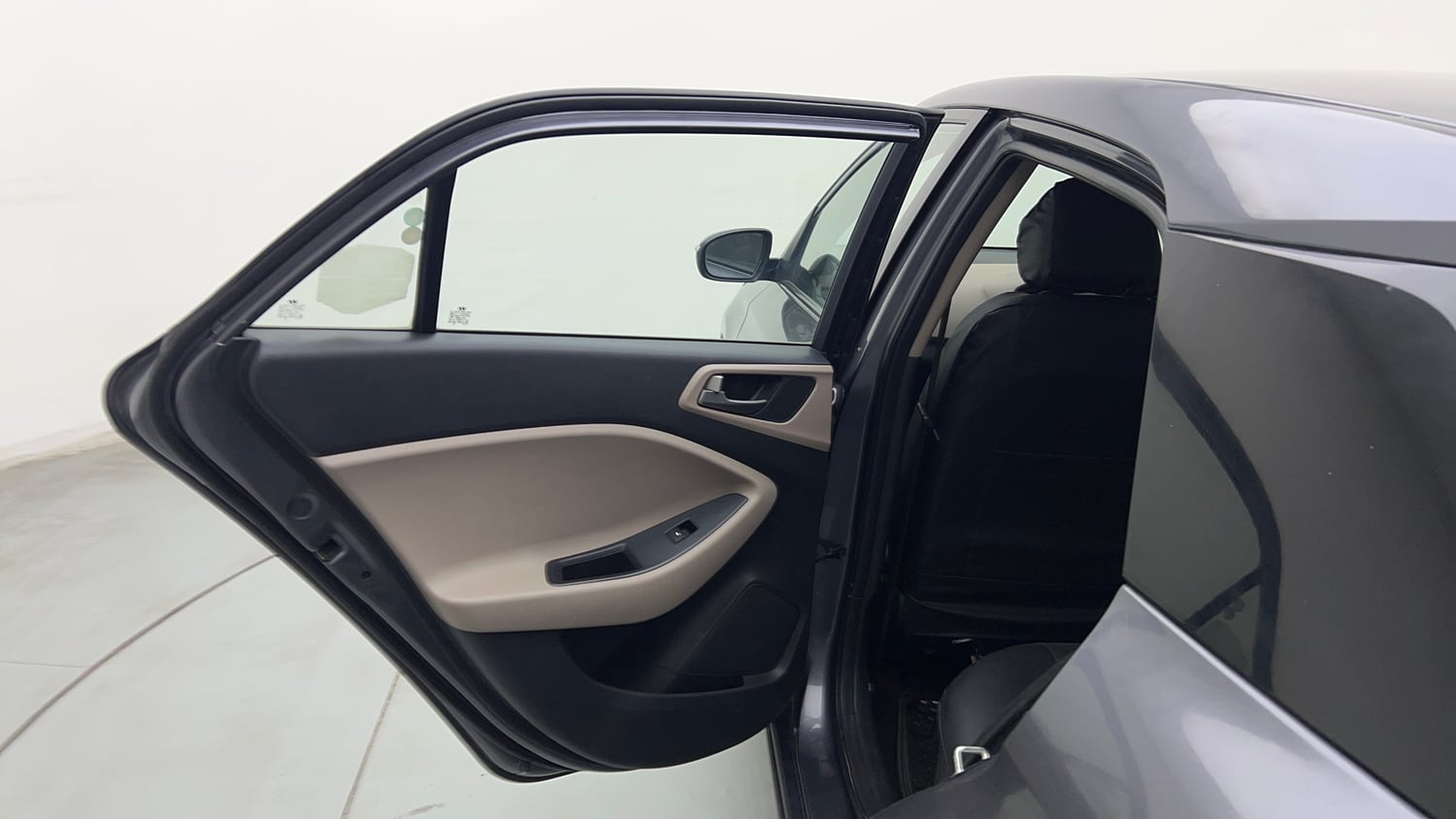 Used 2017 Hyundai Elite i20 Sportz 1.2 Petrol Manual interior LEFT REAR DOOR OPEN VIEW