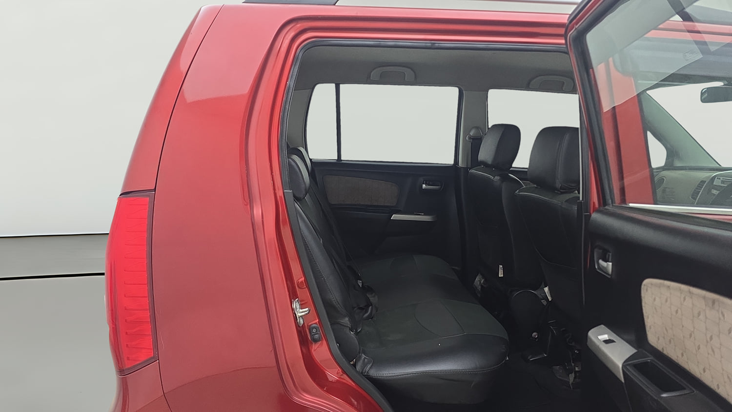 Used 2017 Maruti Suzuki Wagon R VXI Petrol Manual interior RIGHT SIDE REAR DOOR CABIN VIEW