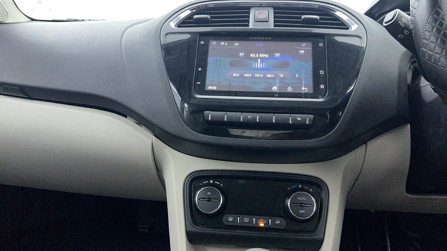 Used 2023 Tata Tiago XZ Plus Petrol Manual interior MUSIC SYSTEM & AC CONTROL VIEW