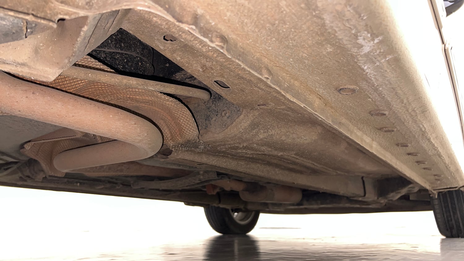 Used 2019 Ford Figo Aspire Titanium 1.2 Ti-VCT Petrol Manual extra REAR RIGHT UNDERBODY VIEW
