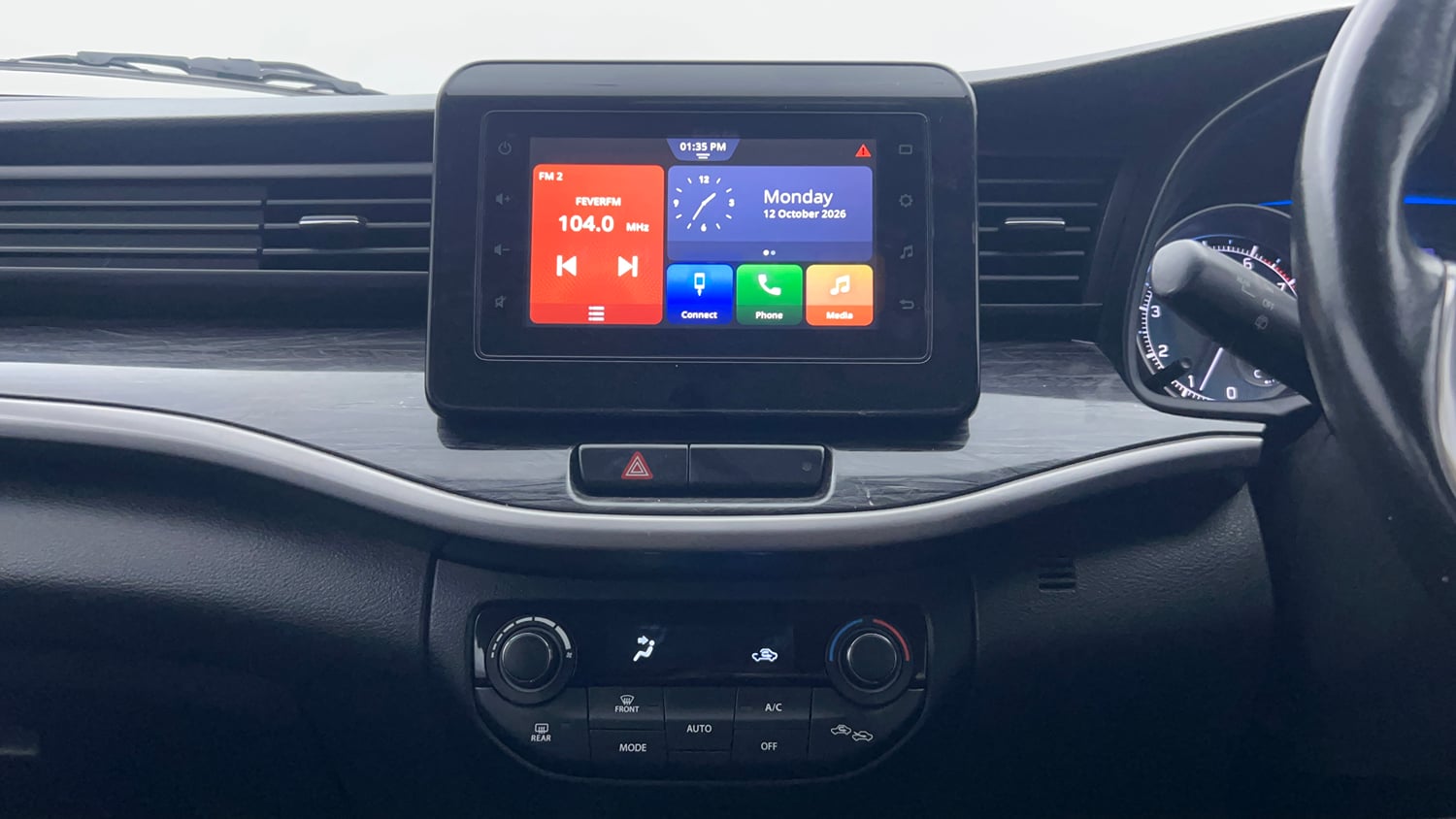 Used 2020 Maruti Suzuki XL6 Alpha AT Petrol Petrol Automatic interior MUSIC SYSTEM & AC CONTROL VIEW