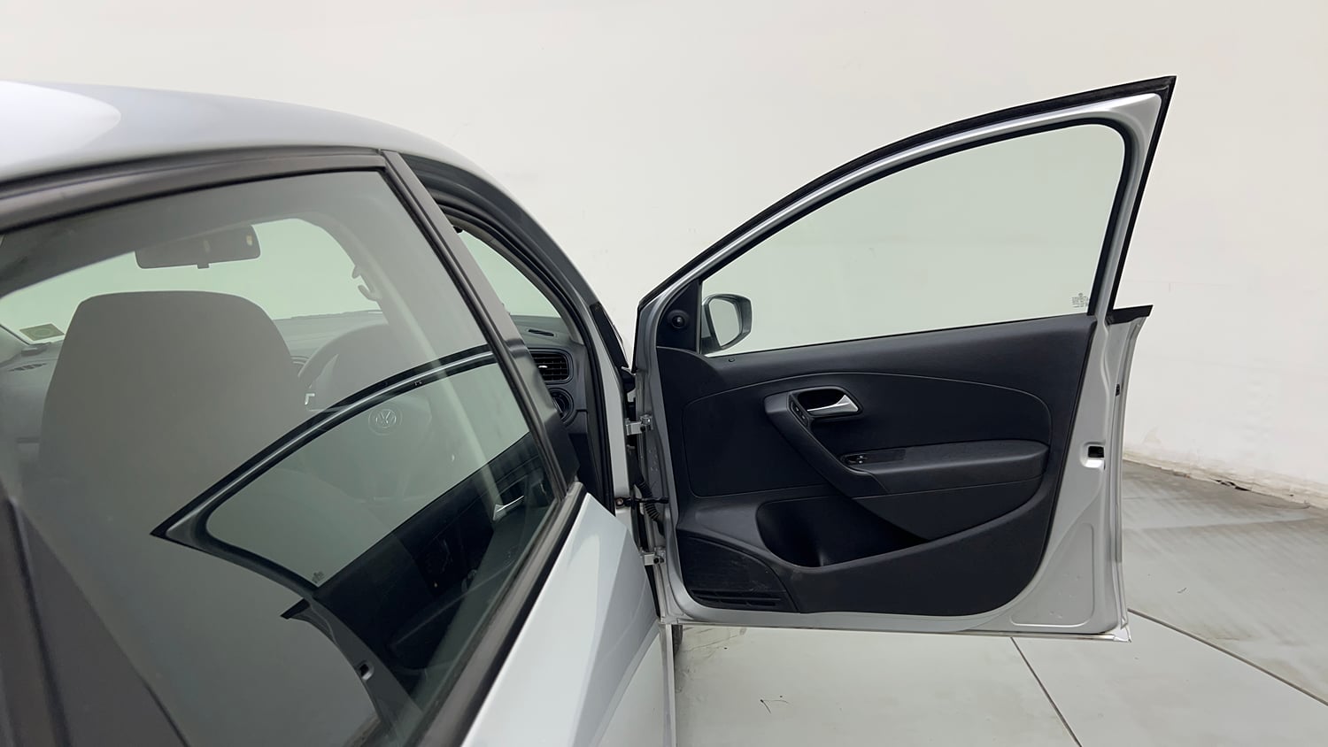 Used 2017 Volkswagen Polo Trendline 1.2L (P) Petrol Manual interior RIGHT FRONT DOOR OPEN VIEW