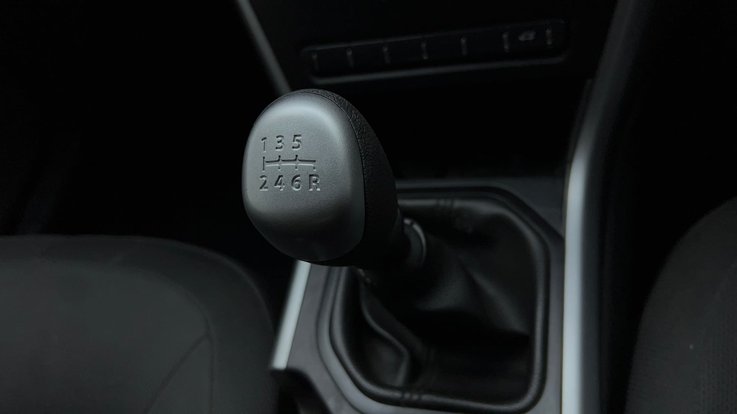 Used 2019 Tata Nexon XM Petrol Manual interior GEAR  KNOB VIEW