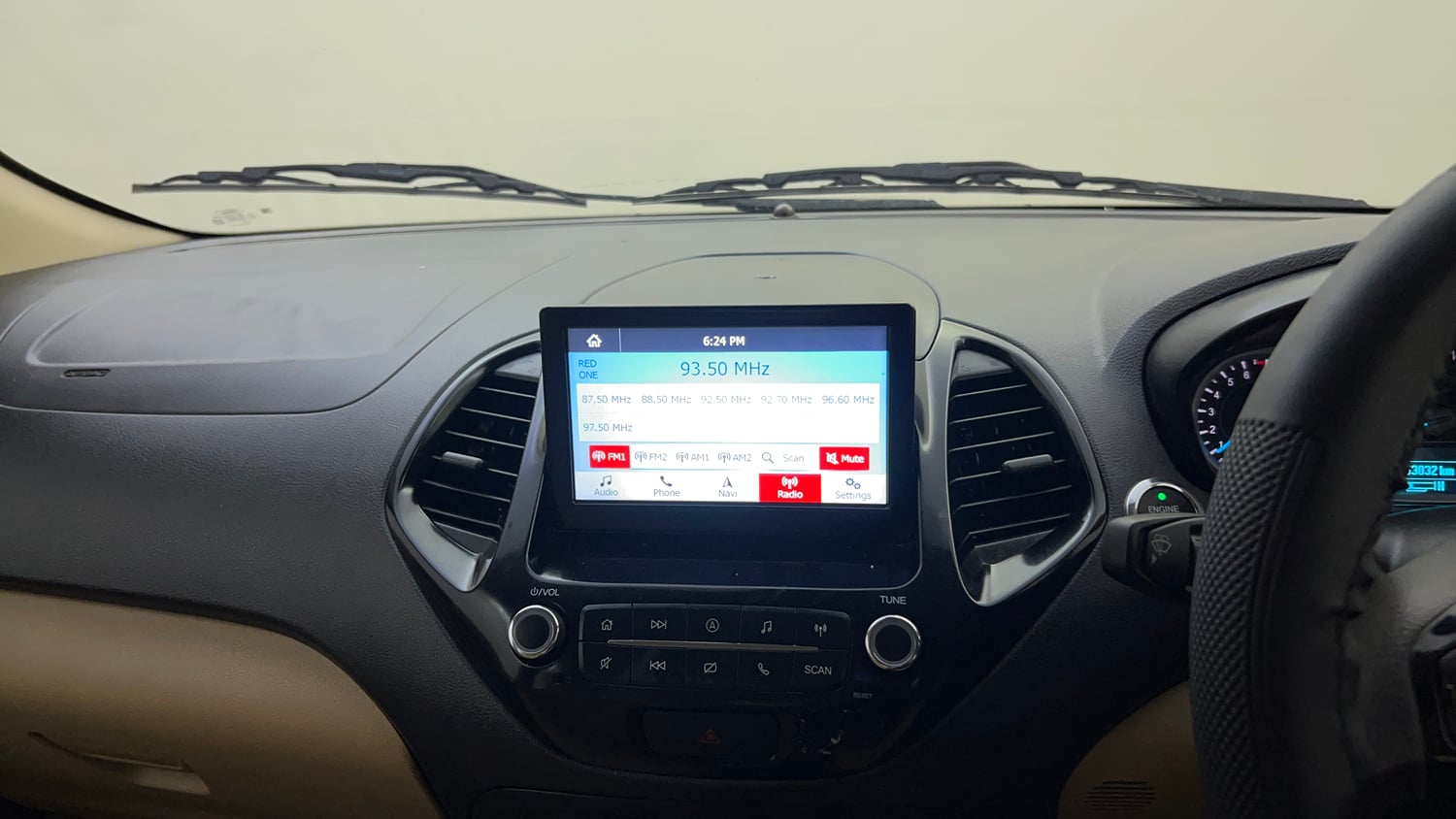Used 2019 Ford Figo Aspire Titanium 1.2 Ti-VCT Petrol Manual top_features Touch screen infotainment system