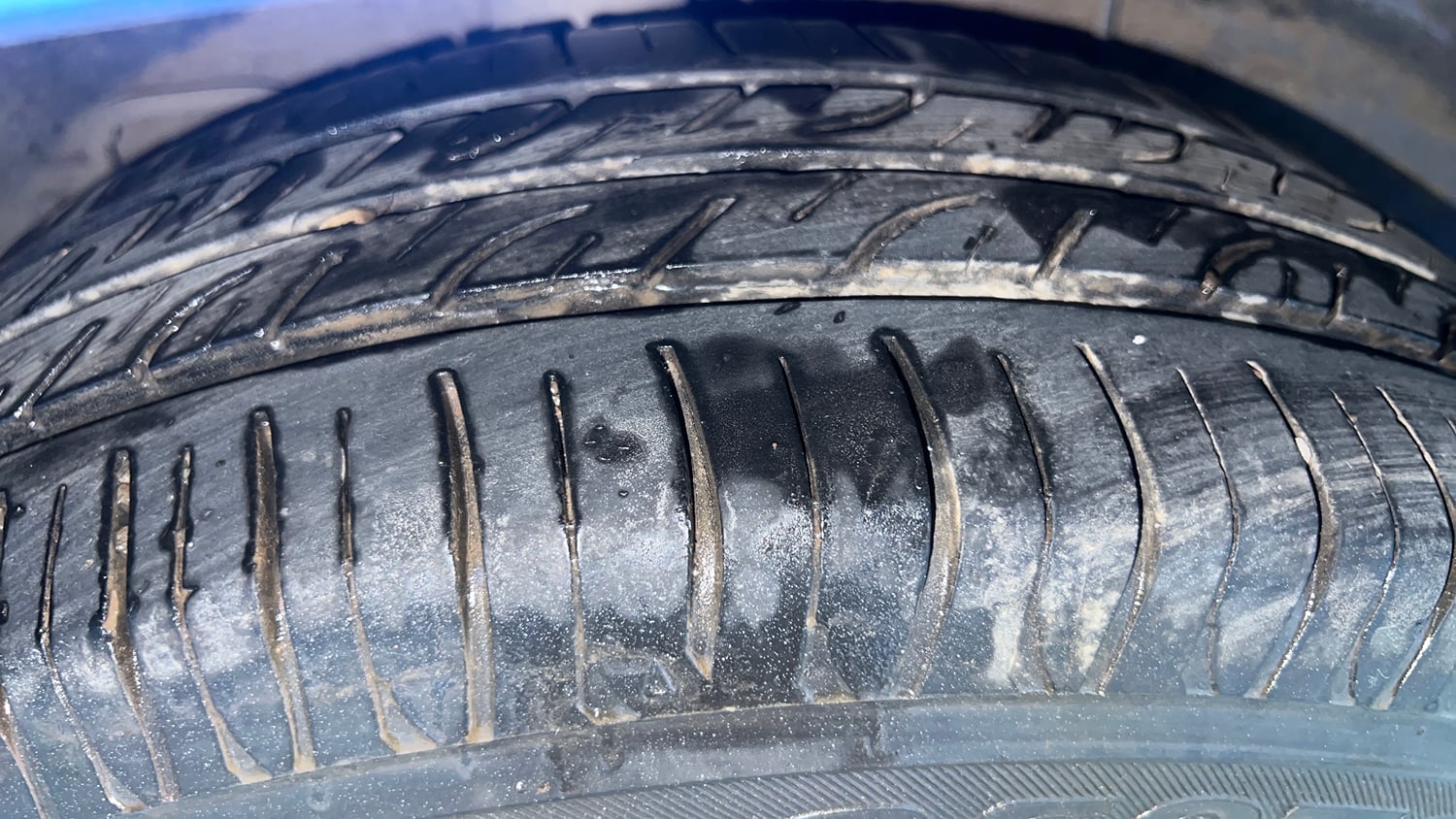 Used 2015 Hyundai Elite i20 Sportz 1.2 Petrol Manual tyres RIGHT REAR TYRE TREAD VIEW
