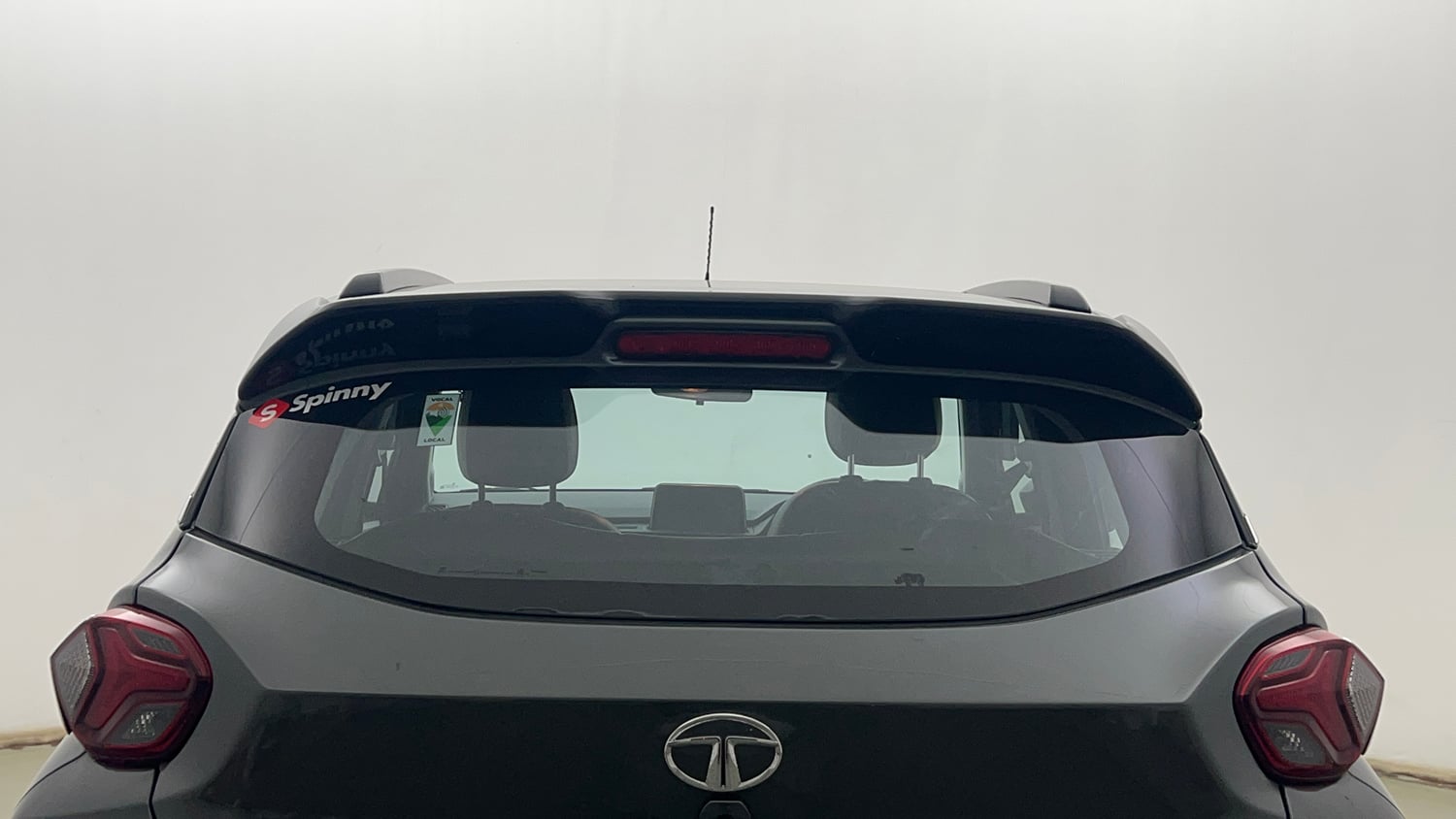 Used 2023 Tata Punch Accomplished MT Petrol Manual exterior BACK WINDSHIELD VIEW