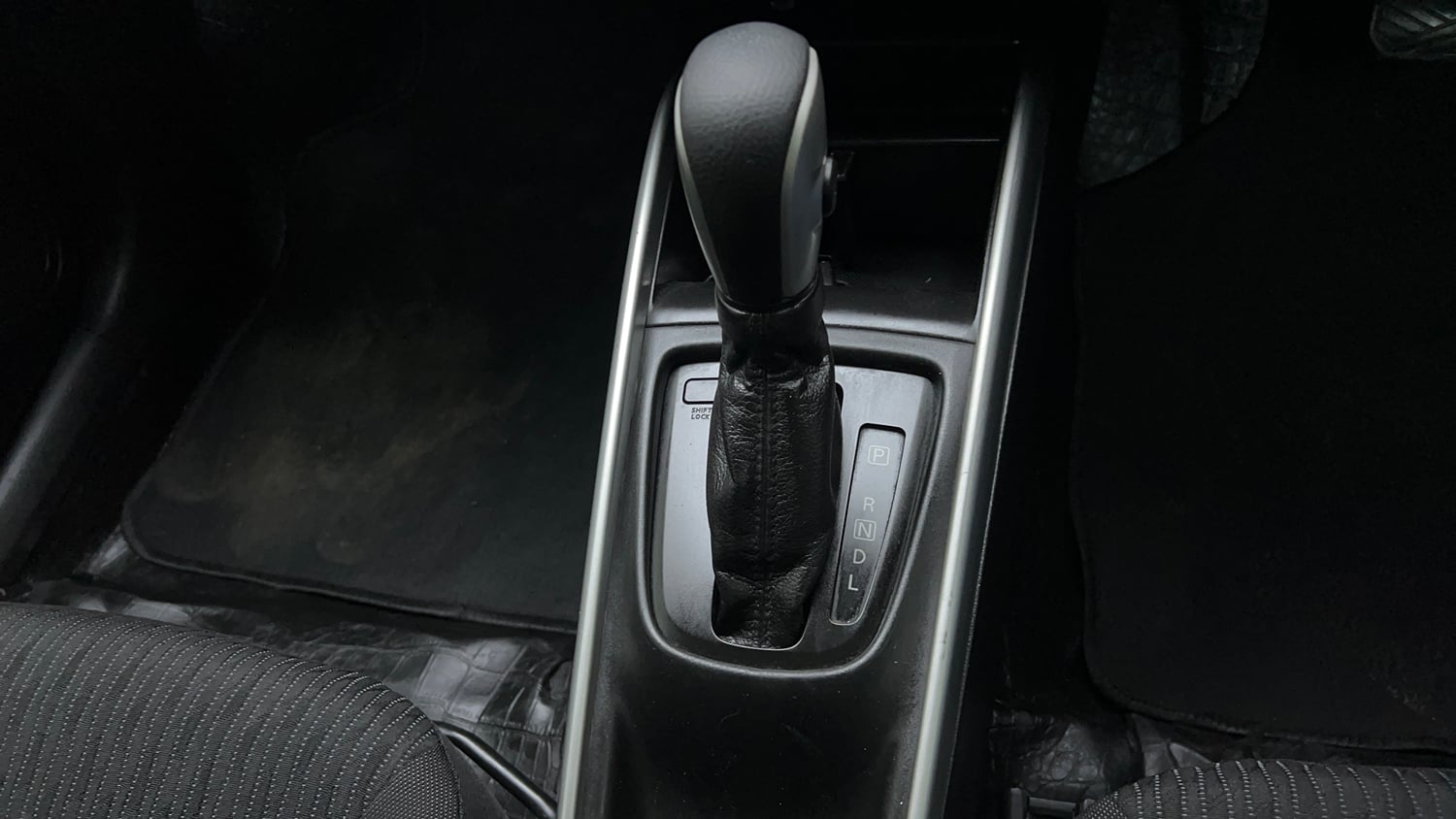 Used 2018 Maruti Suzuki Baleno Zeta 1.2 AT Petrol Automatic interior GEAR  KNOB VIEW