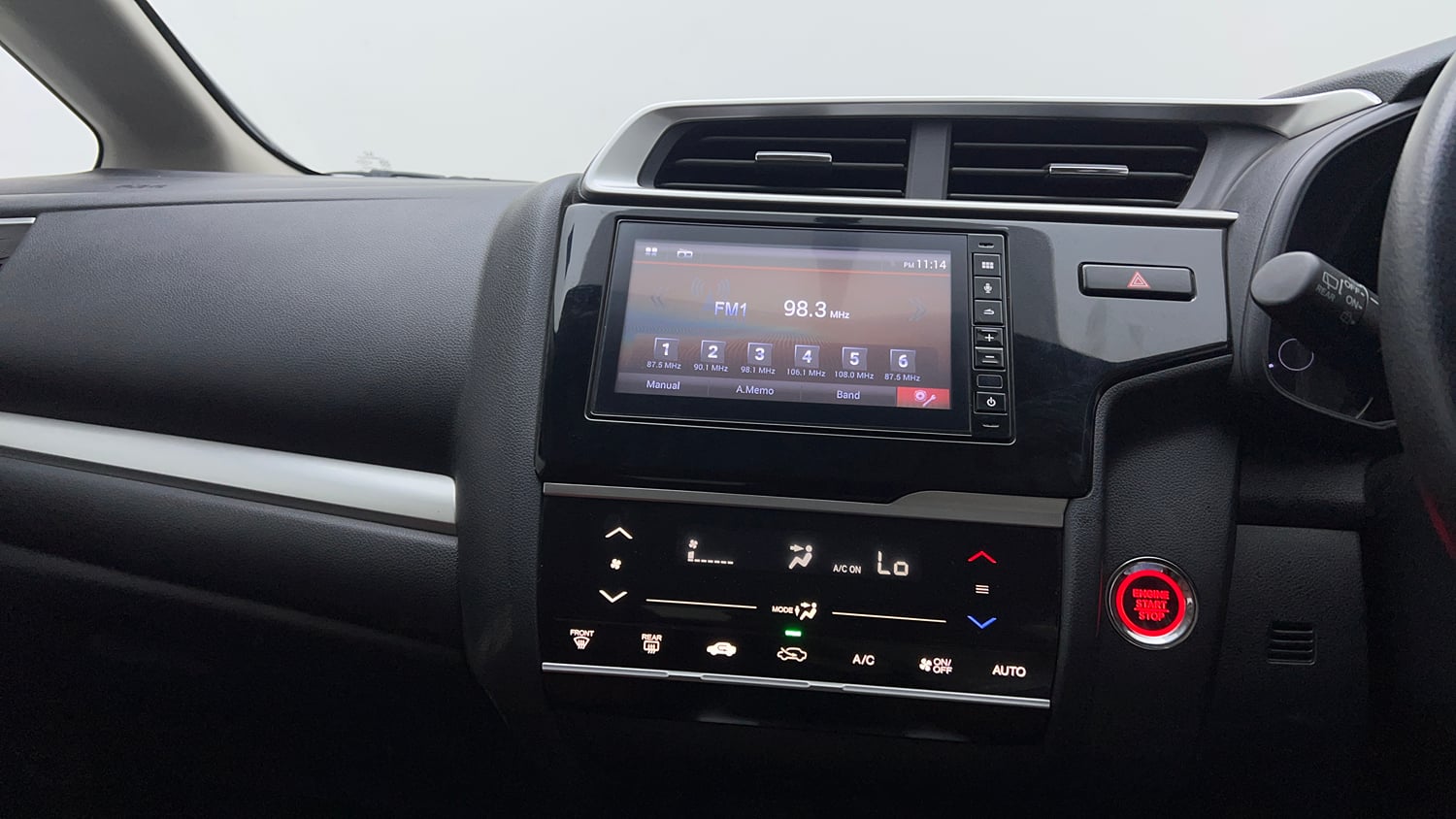 Used 2022 Honda WR-V VX MT Petrol Petrol Manual interior MUSIC SYSTEM & AC CONTROL VIEW