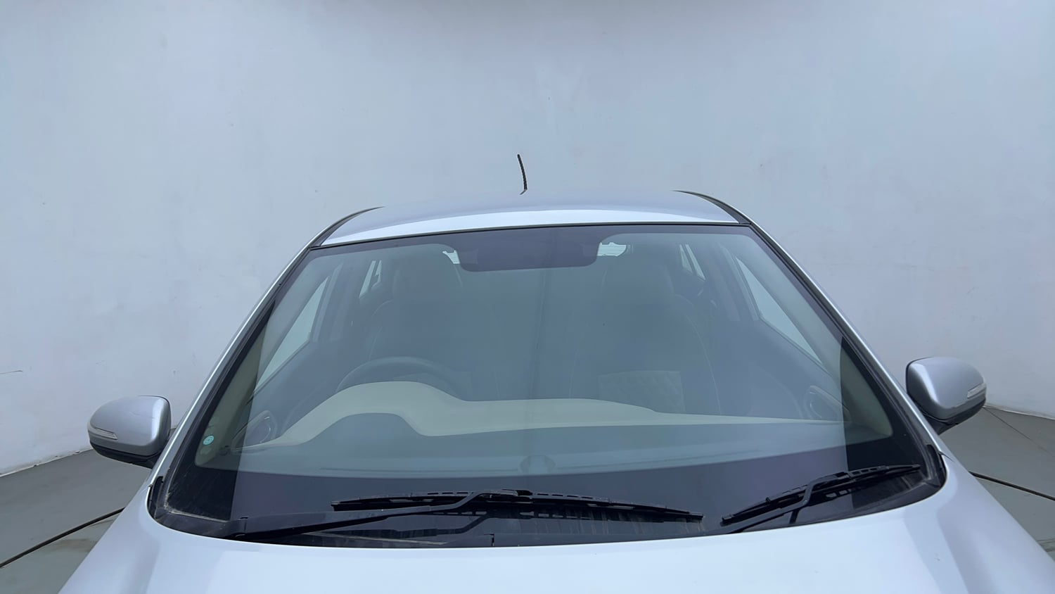 Used 2018 Hyundai Elite i20 Asta 1.2 Petrol Manual exterior FRONT WINDSHIELD VIEW