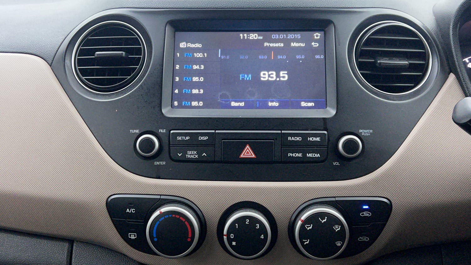 Used 2018 Hyundai Grand i10 Sportz (O) U2 1.2 CRDi Diesel Manual interior MUSIC SYSTEM & AC CONTROL VIEW
