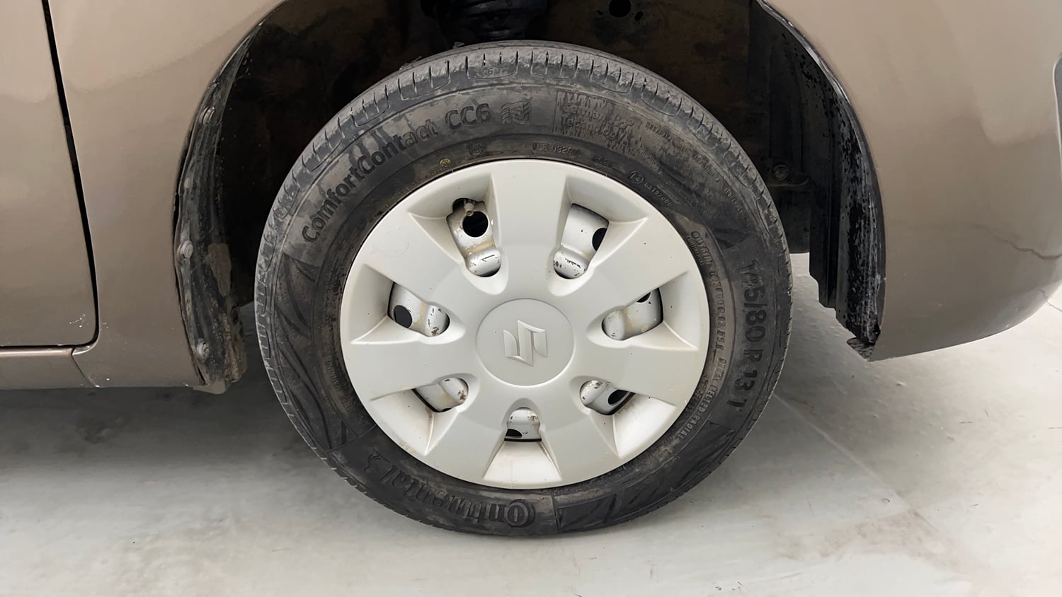 Used 2014 Maruti Suzuki Wagon R LXI CNG Cng Manual tyres RIGHT FRONT TYRE RIM VIEW