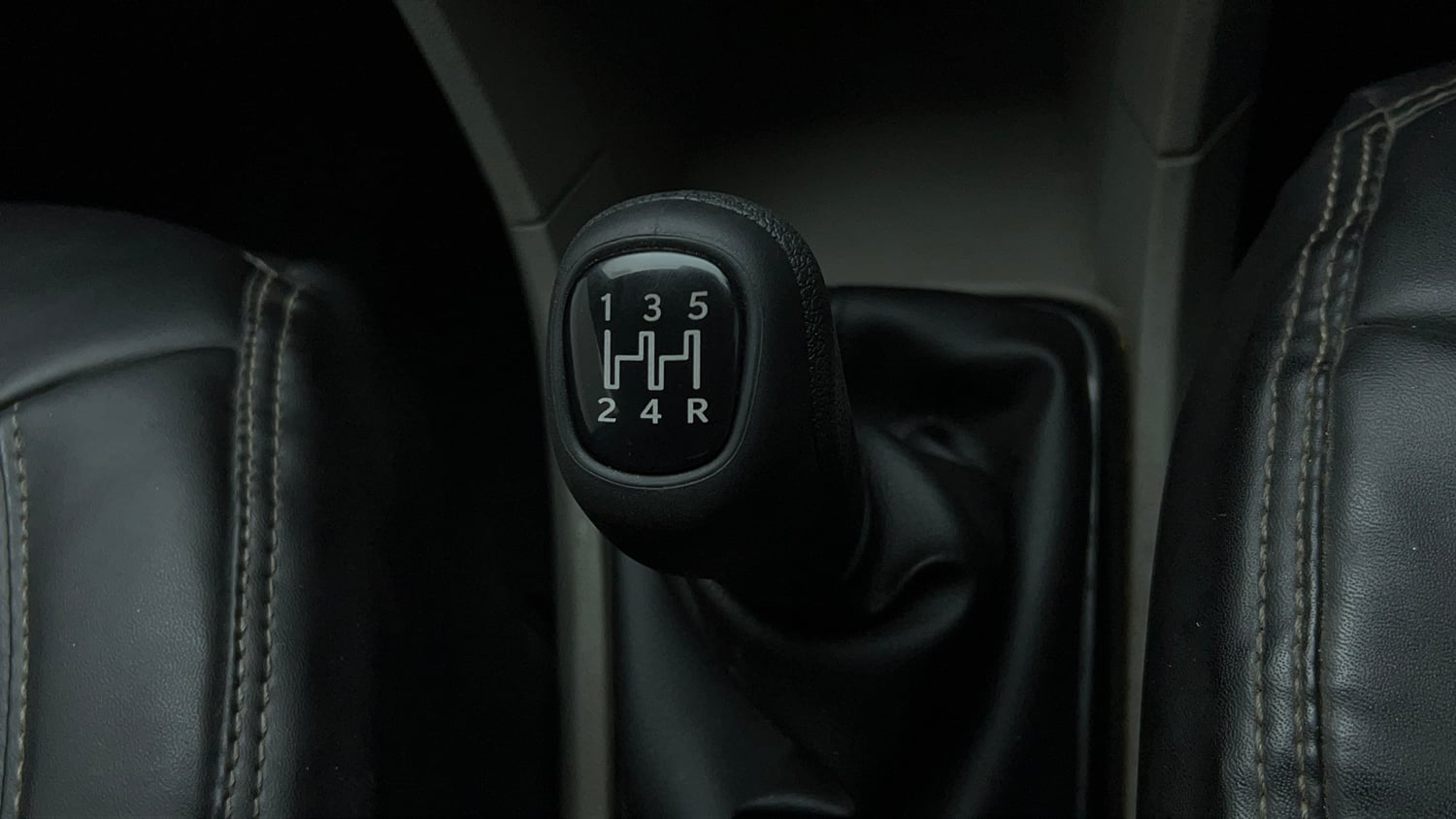 Used 2019 Tata Tiago XM CNG (Outside Fitted) Cng Manual interior GEAR  KNOB VIEW