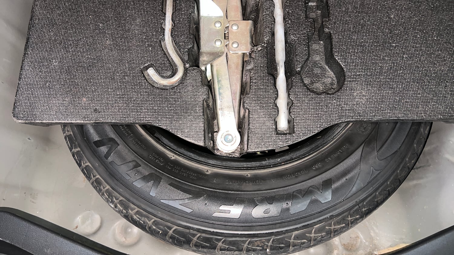 Used 2016 Honda Jazz VX Petrol Petrol Manual tyres SPARE TYRE VIEW