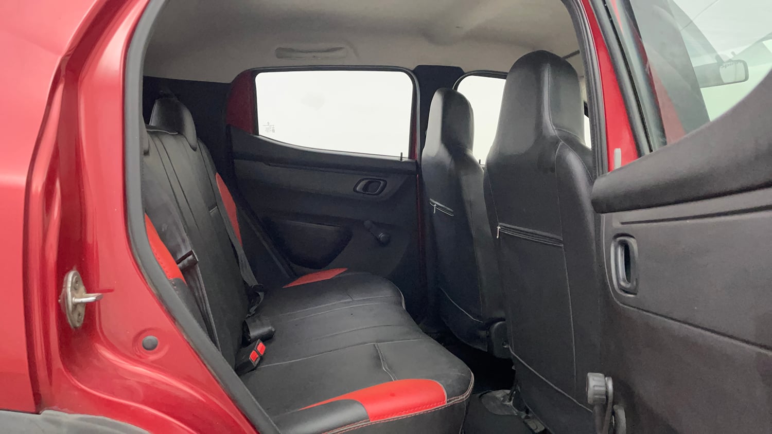 Used 2018 Renault Kwid RXT Petrol Manual interior RIGHT SIDE REAR DOOR CABIN VIEW