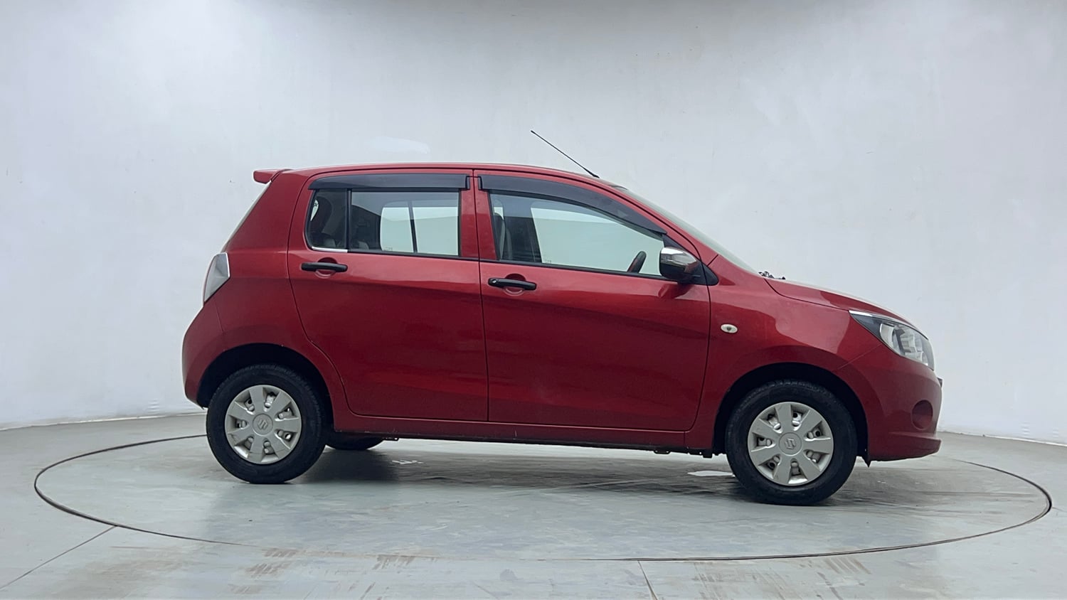 Used 2014 Maruti Suzuki Celerio LXi Petrol Manual exterior RIGHT SIDE VIEW