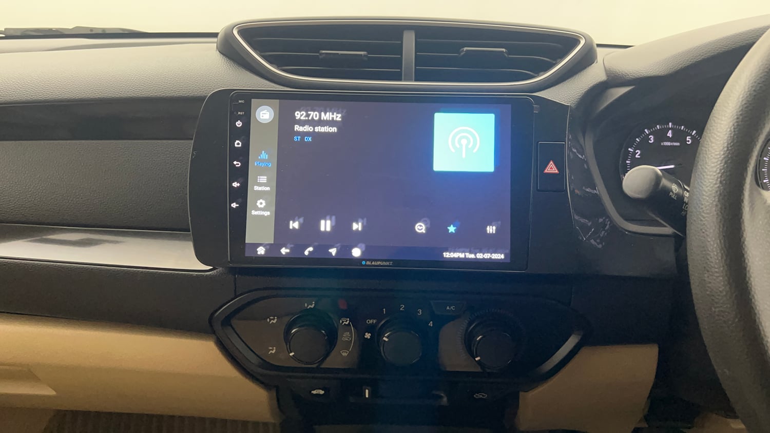 Used 2019 Honda Amaze 1.2 S MT Petrol Petrol Manual interior MUSIC SYSTEM & AC CONTROL VIEW