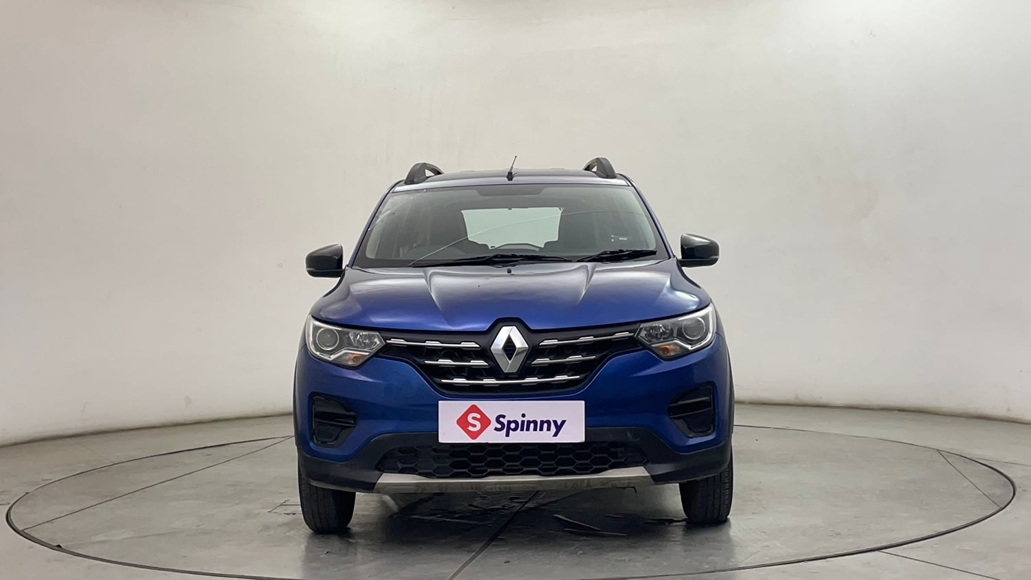 Used 2023 Renault Triber RXT Petrol Manual exterior FRONT VIEW