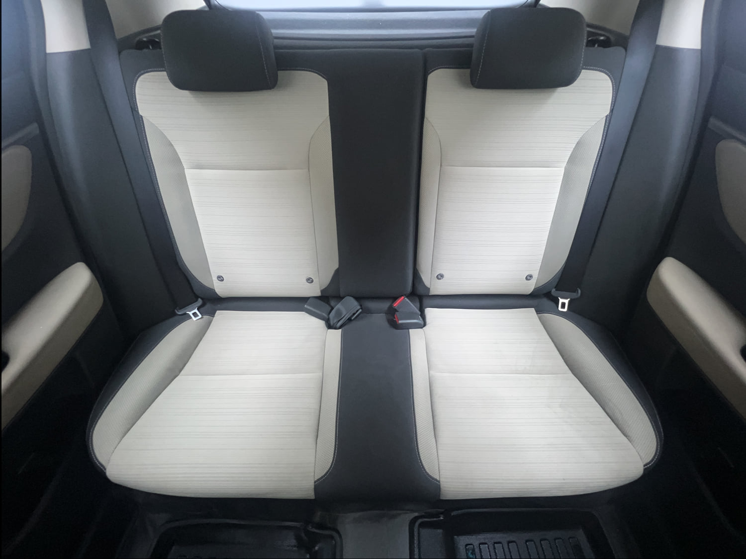 Used 2023 Honda Elevate VX MT Petrol Manual interior REAR SEAT CONDITION VIEW