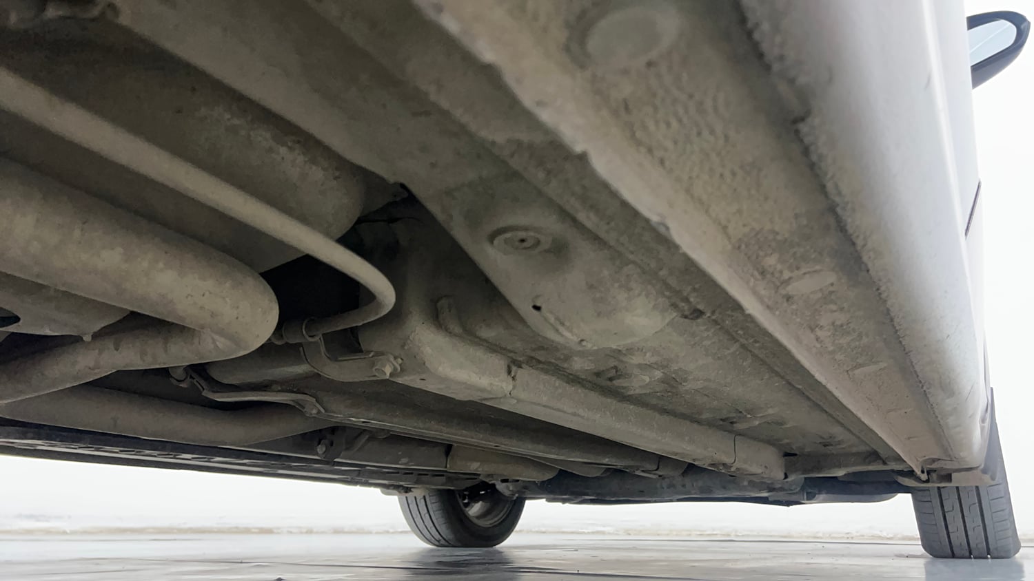 Used 2019 Hyundai Verna SX (O) 1.6 CRDi  AT Diesel Automatic extra REAR RIGHT UNDERBODY VIEW