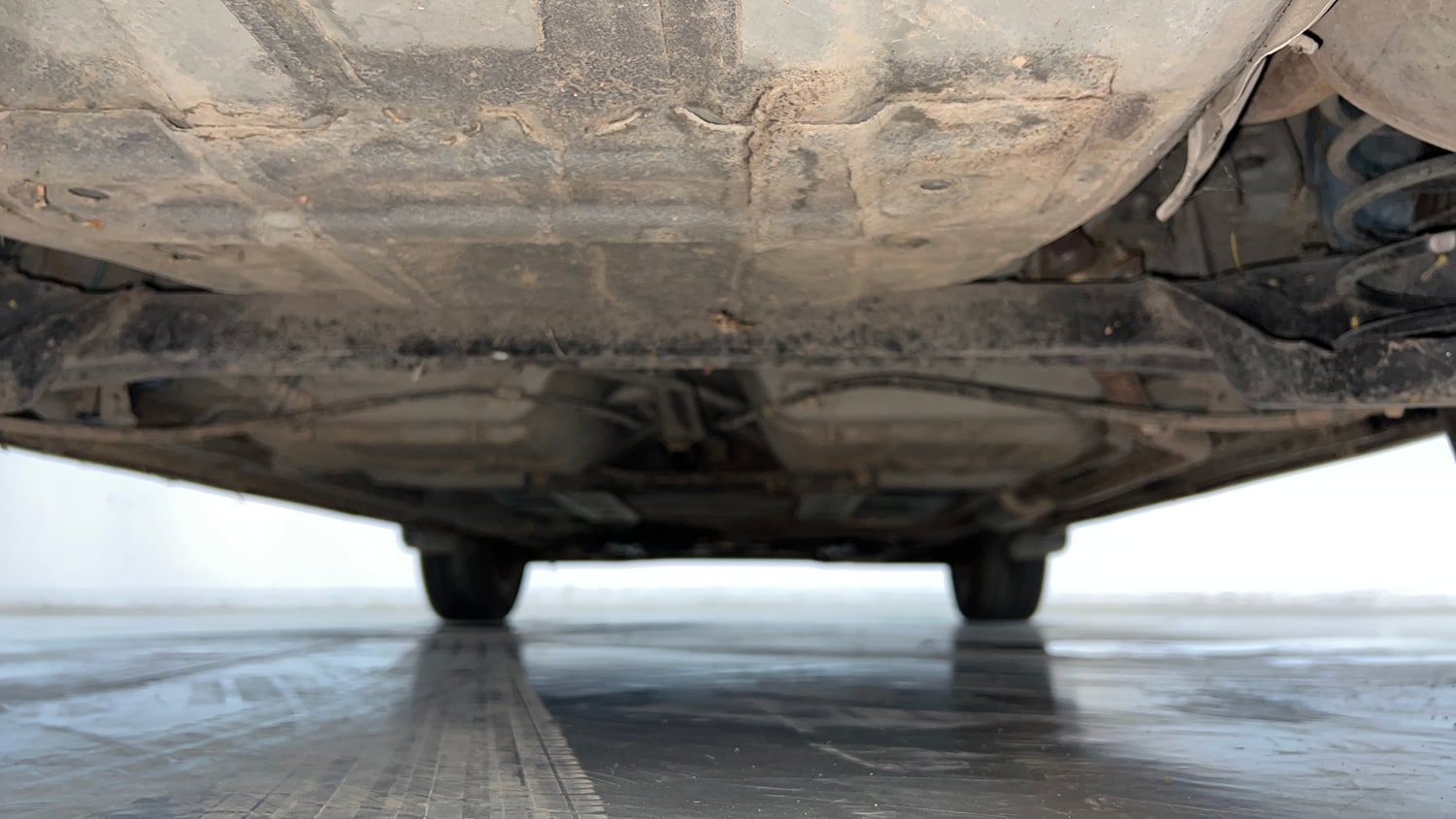 Used 2022 Honda WR-V VX MT Petrol Petrol Manual extra REAR UNDERBODY VIEW (TAKEN FROM REAR)
