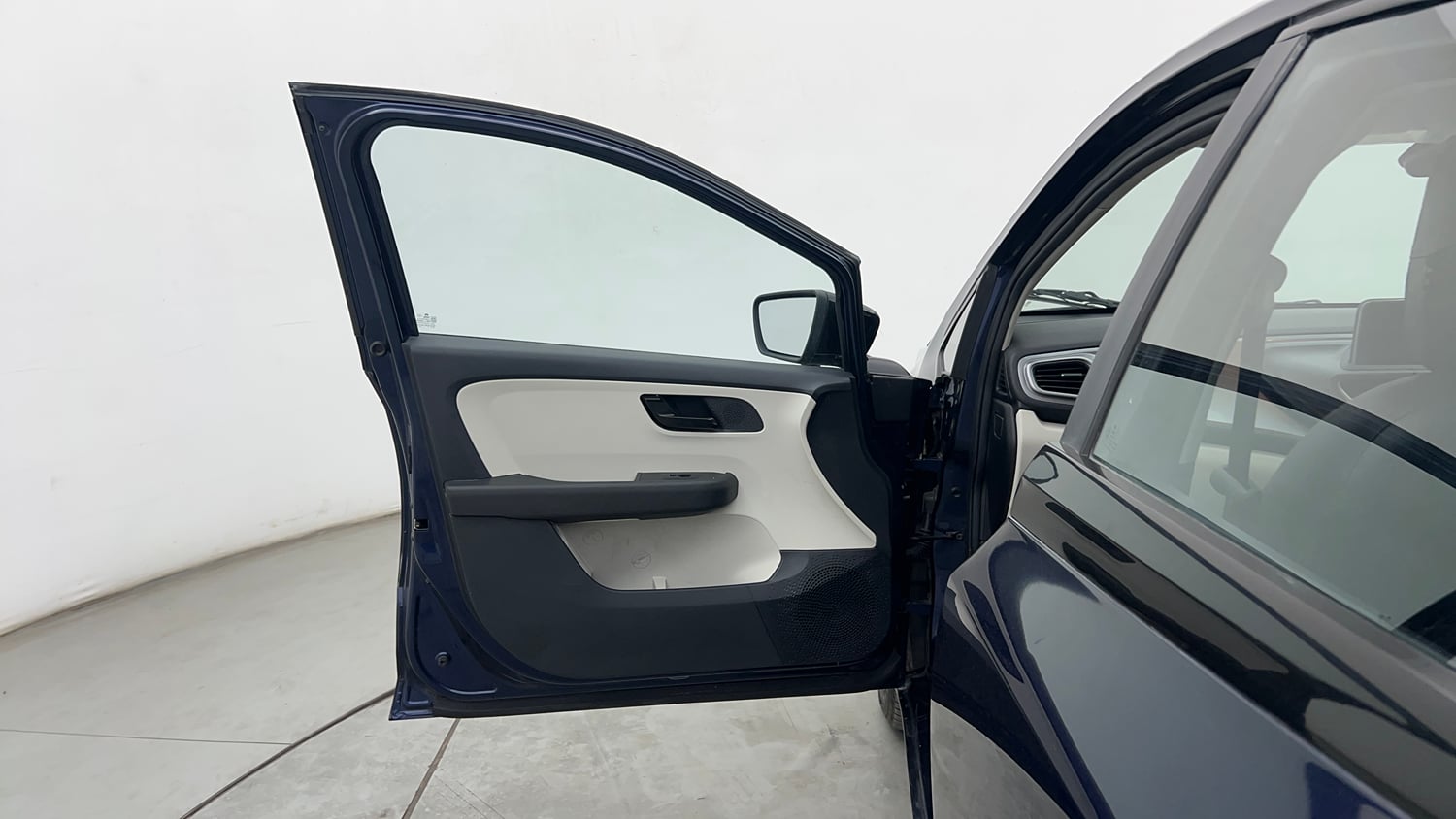 Used 2024 Tata Altroz XTA Petrol Petrol Automatic interior LEFT FRONT DOOR OPEN VIEW