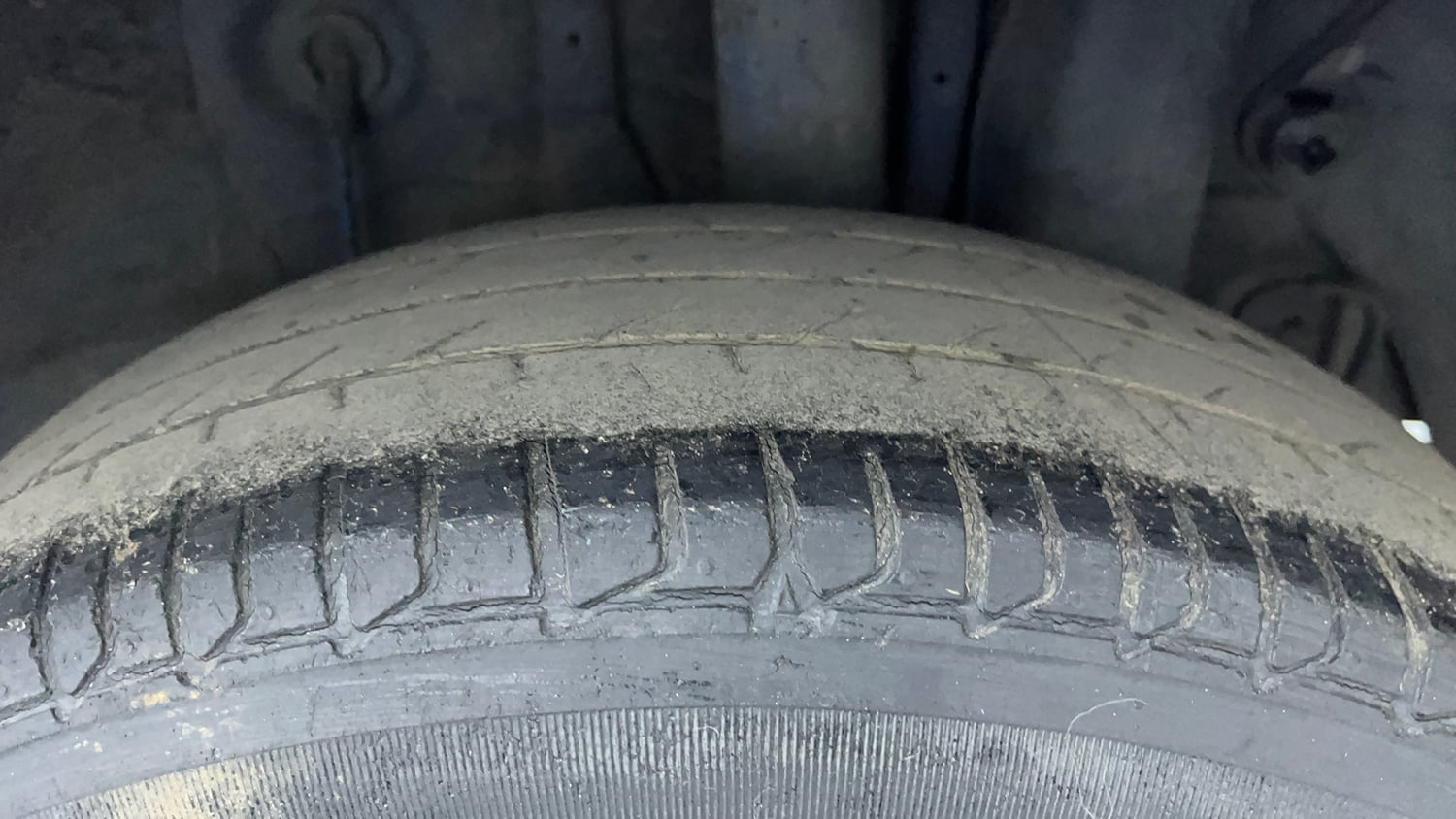 Used 2017 Hyundai Elite i20 Sportz 1.2 Petrol Manual tyres LEFT REAR TYRE TREAD VIEW