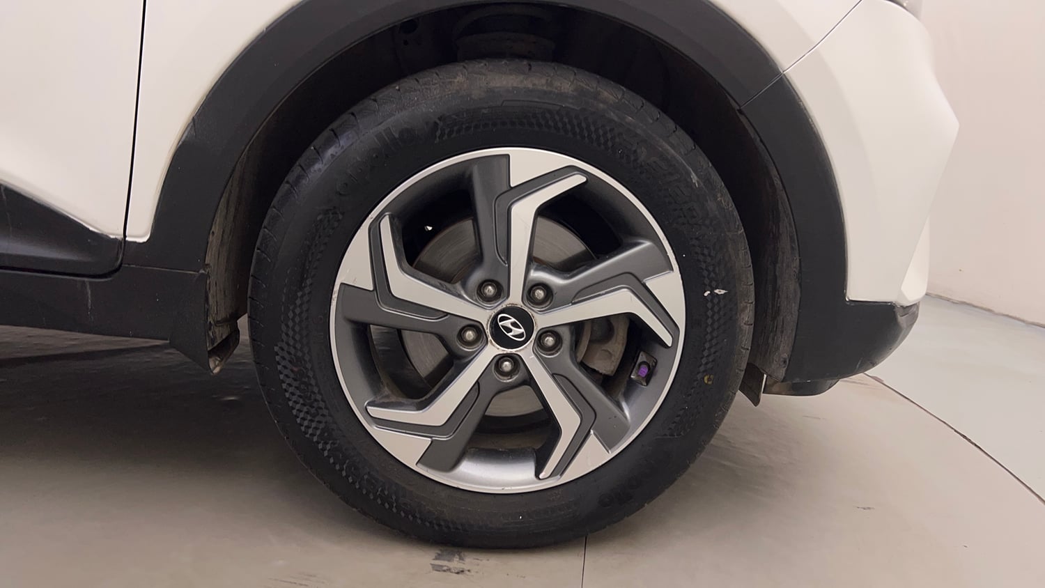Used 2018 Hyundai Creta SX 1.6 AT Petrol Petrol Automatic tyres RIGHT FRONT TYRE RIM VIEW
