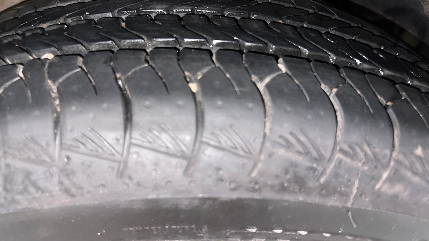 Used 2018 Hyundai Creta SX 1.6 AT Petrol Petrol Automatic tyres LEFT REAR TYRE TREAD VIEW