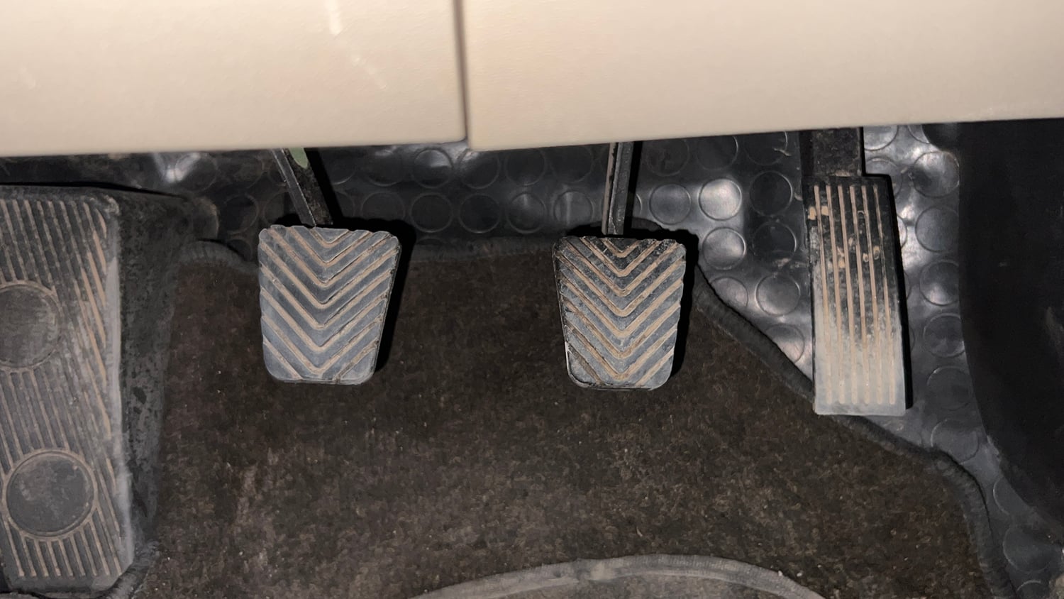 Used 2013 Hyundai i20 Asta 1.2 Petrol Manual interior PEDALS VIEW
