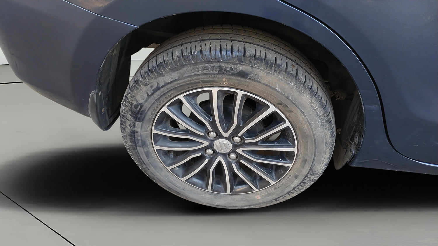 Used 2021 Maruti Suzuki Dzire ZXi Plus Petrol Manual tyres RIGHT REAR TYRE RIM VIEW