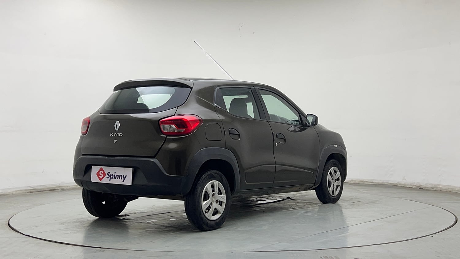 Used 2016 Renault Kwid RXT CNG (Outside Fitted) Cng Manual exterior RIGHT REAR CORNER VIEW