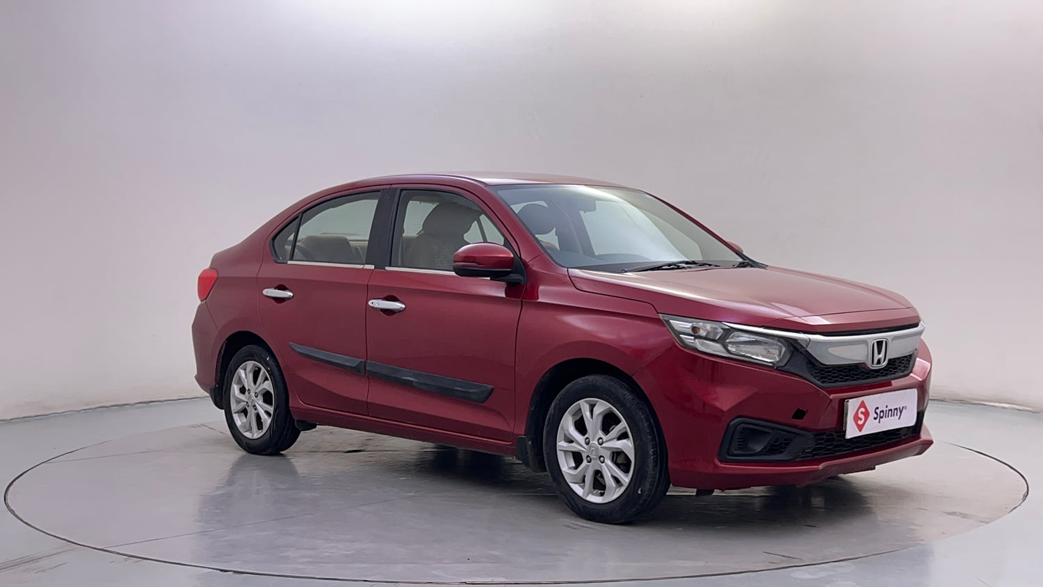 Used 2020 Honda Amaze 1.2 V CVT Petrol Petrol Automatic exterior RIGHT FRONT CORNER VIEW