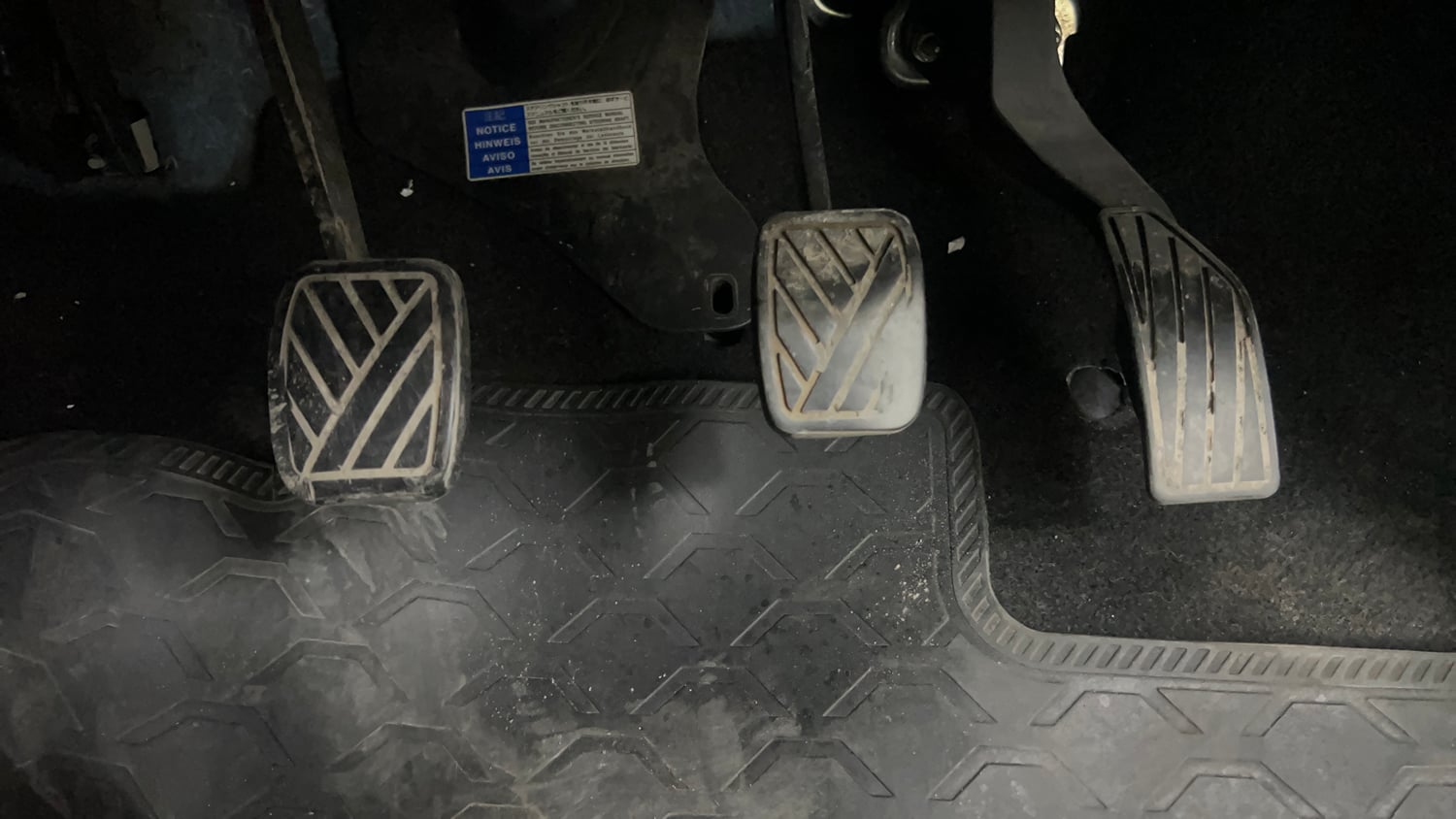 Used 2014 Maruti Suzuki Swift ZXi Petrol Manual interior PEDALS VIEW