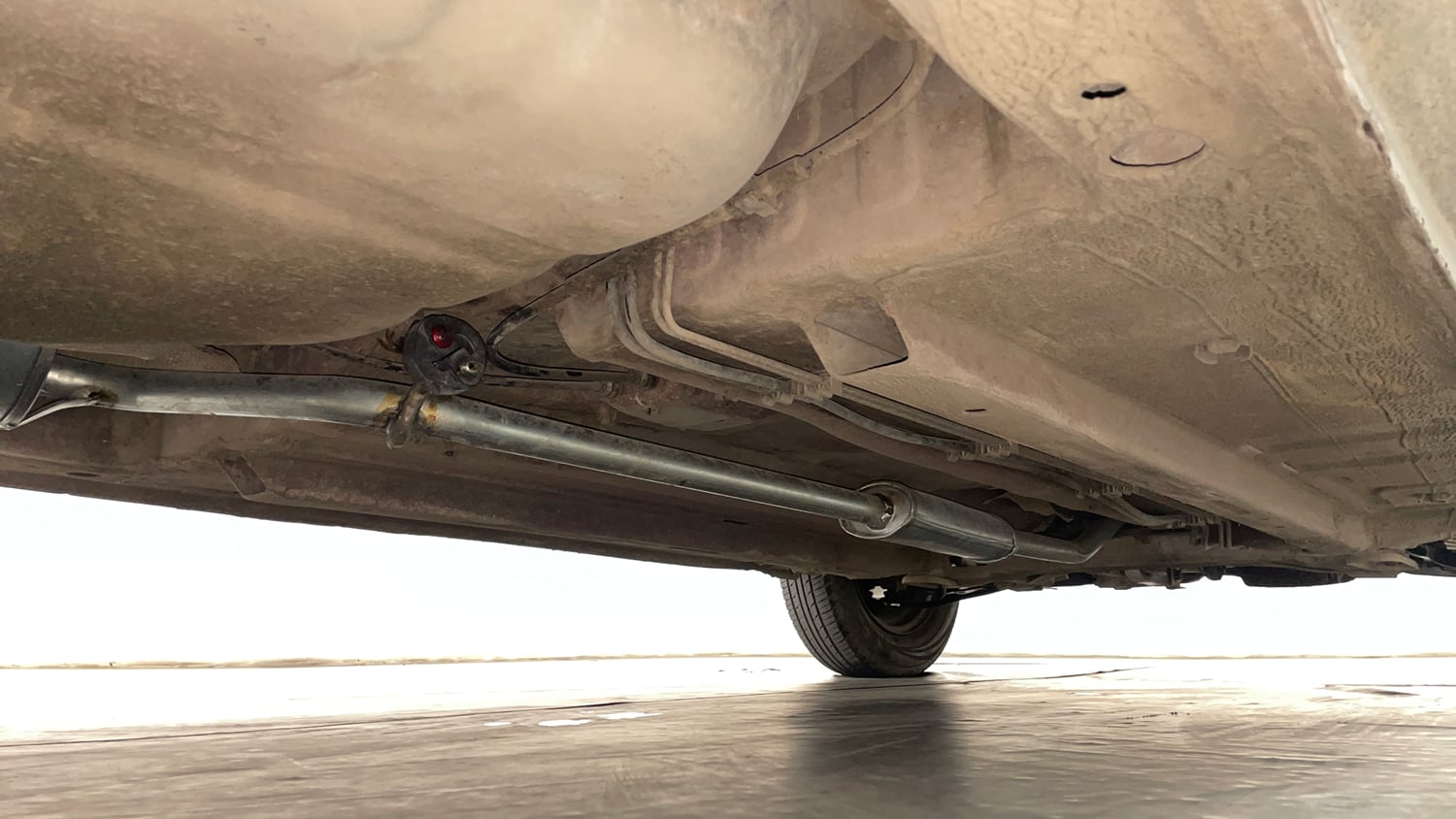 Used 2018 Renault Kwid RXT Petrol Manual extra REAR RIGHT UNDERBODY VIEW