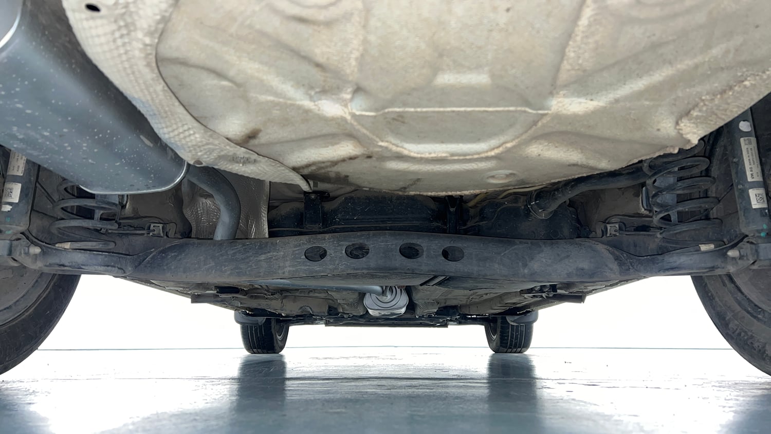 Used 2022 Skoda Slavia Style 1.0L TSI MT Petrol Manual extra REAR UNDERBODY VIEW (TAKEN FROM REAR)
